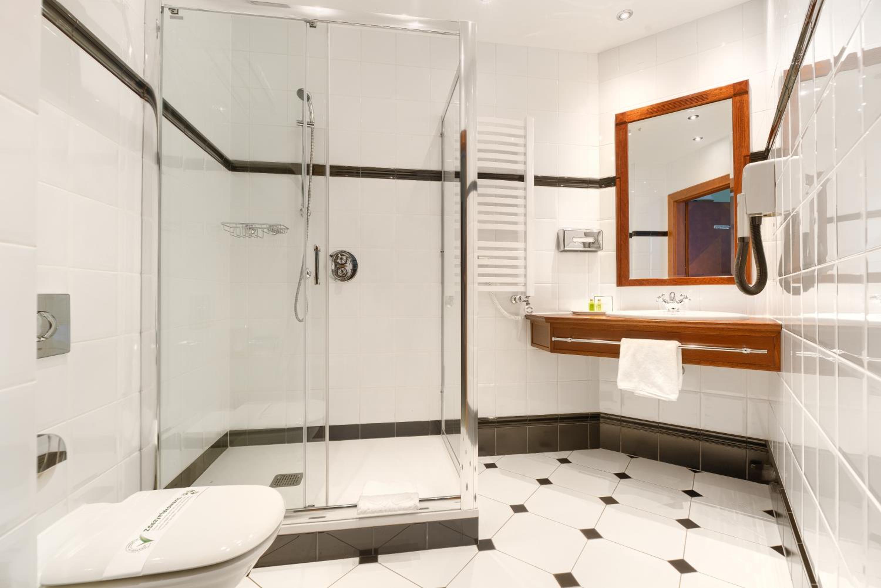 Double or Twin Room photo 3