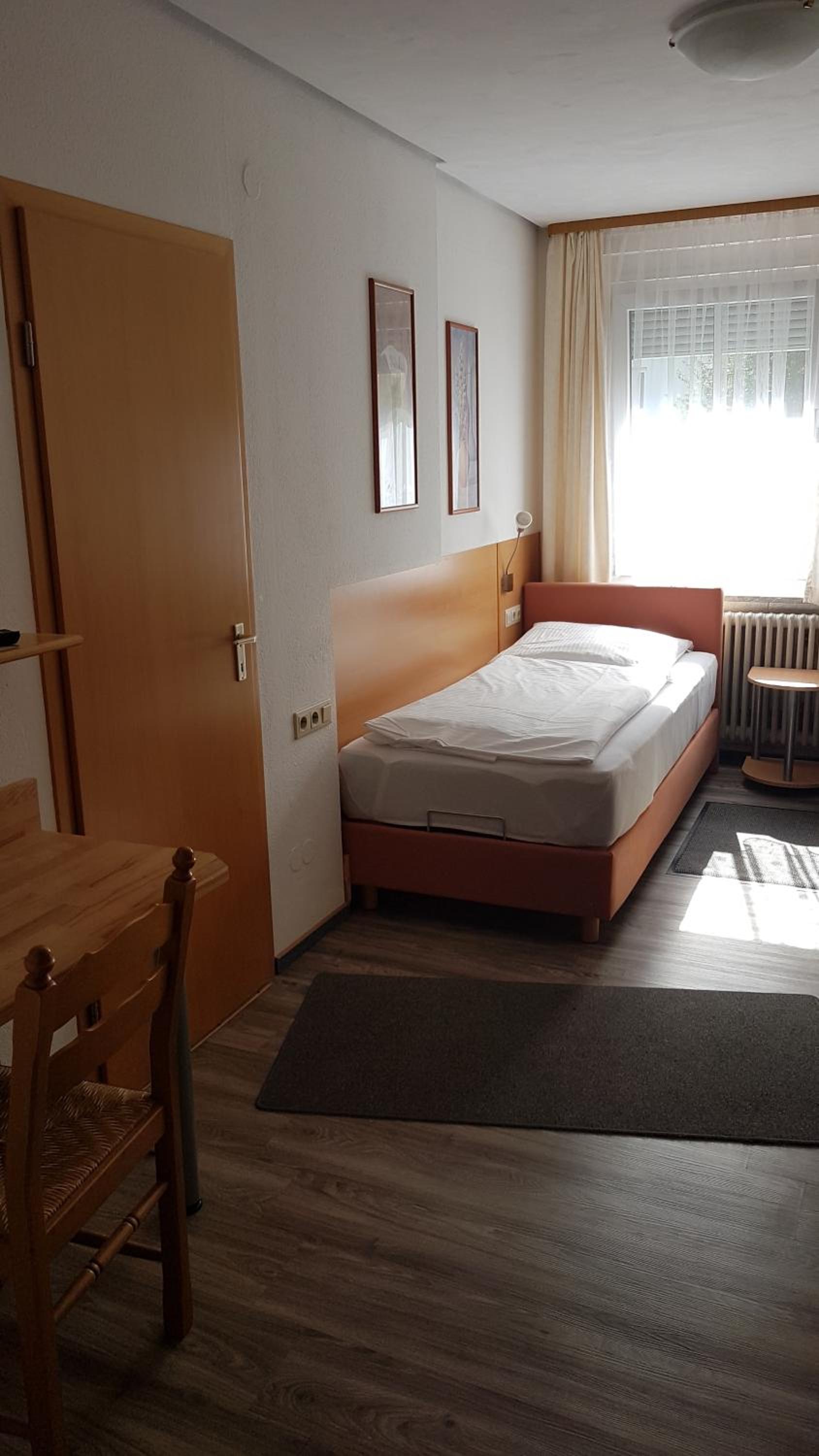 Single Room with Shower photo 3