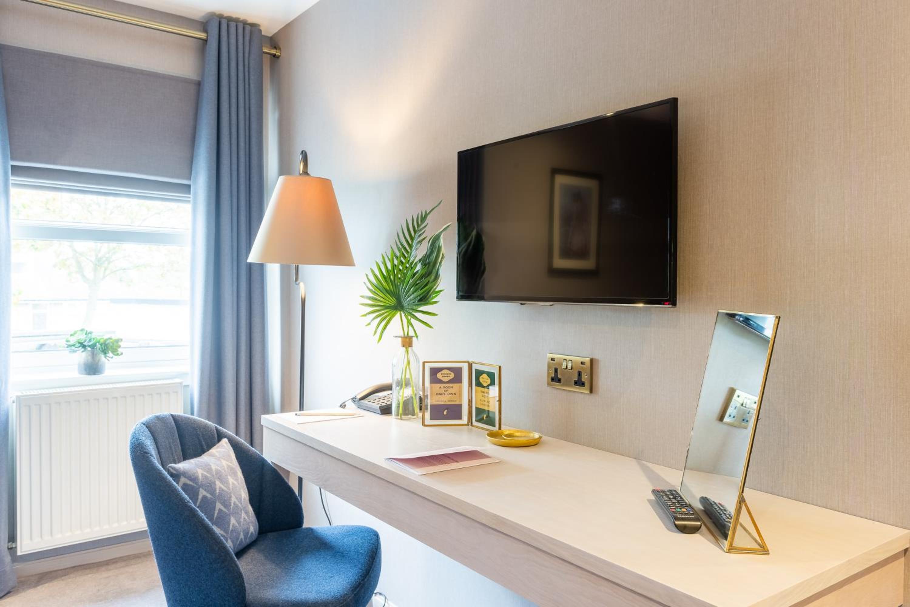 Classic Double Room - Photo 10