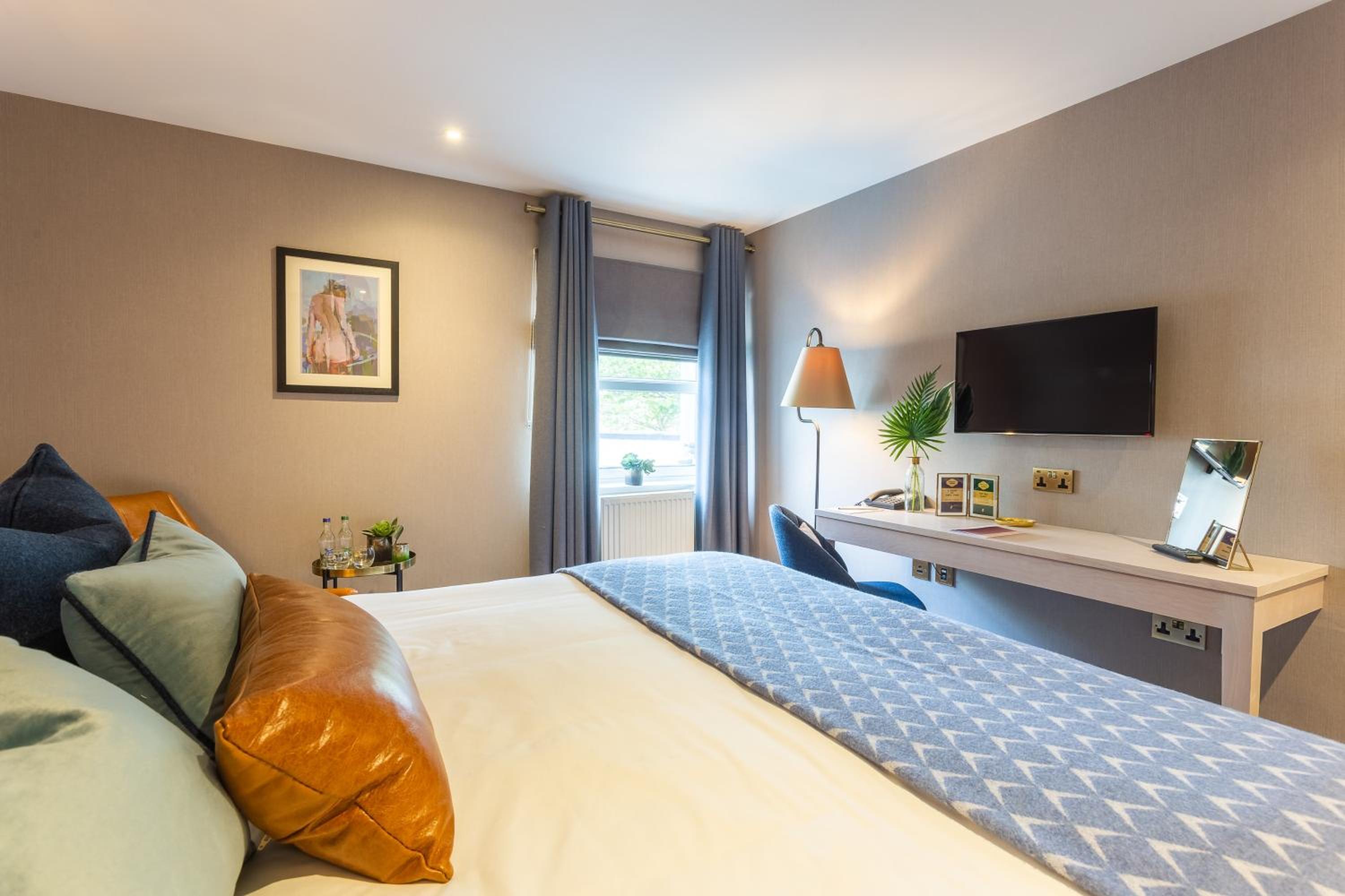 Superior Double or Twin Room - Photo 8