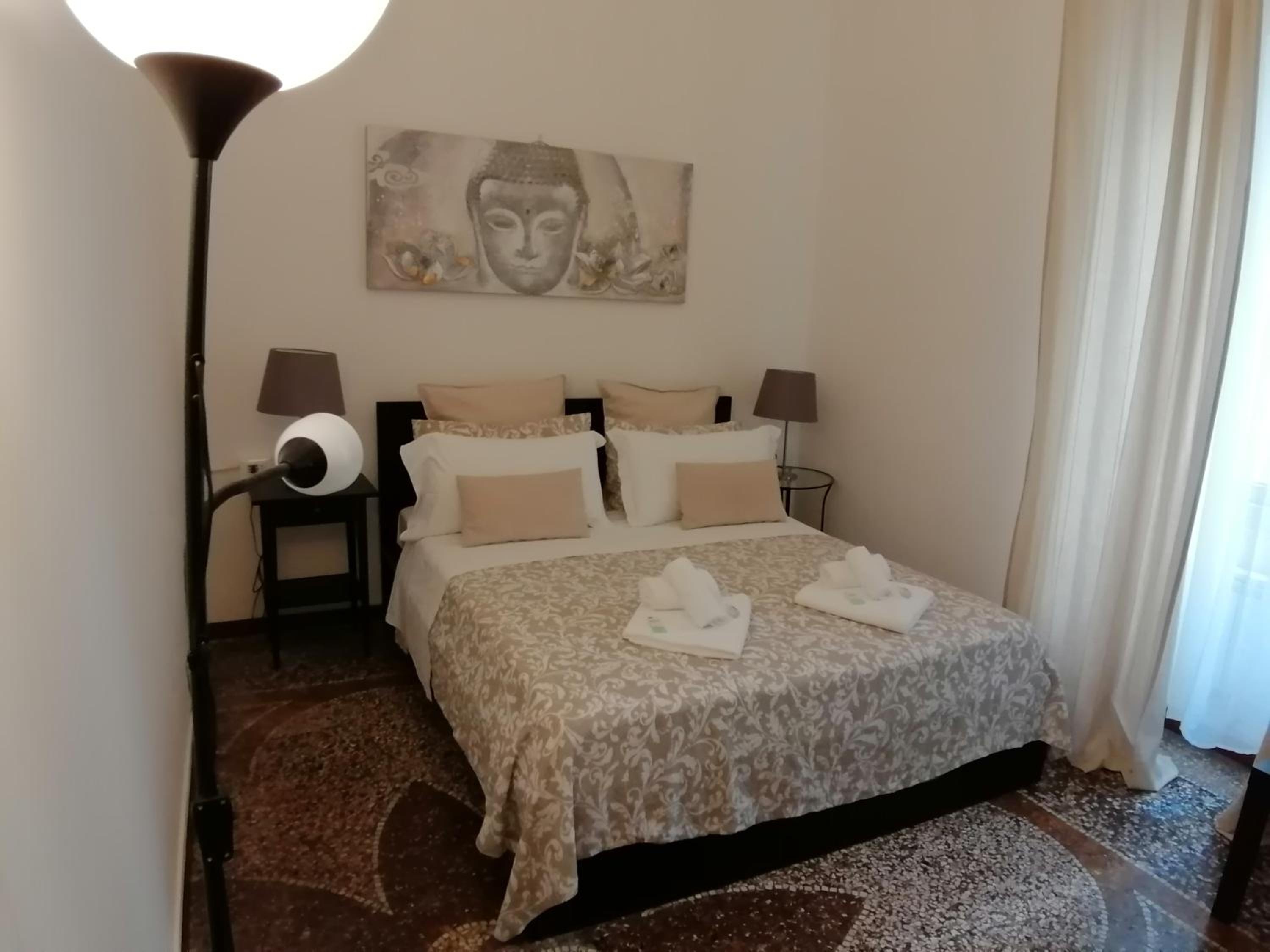 Double or Twin Room - Photo 9