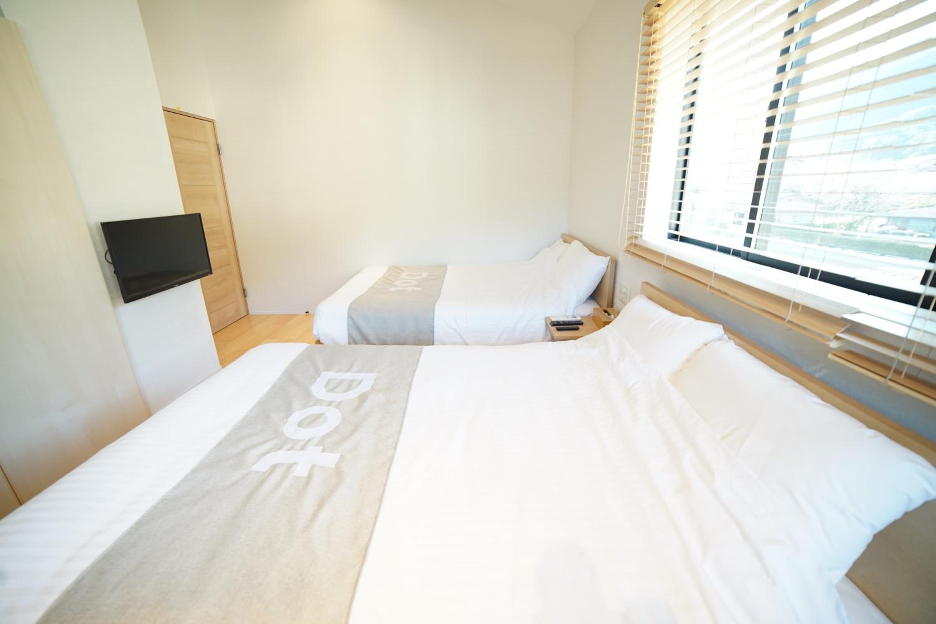 Superior Twin Room - Photo 1
