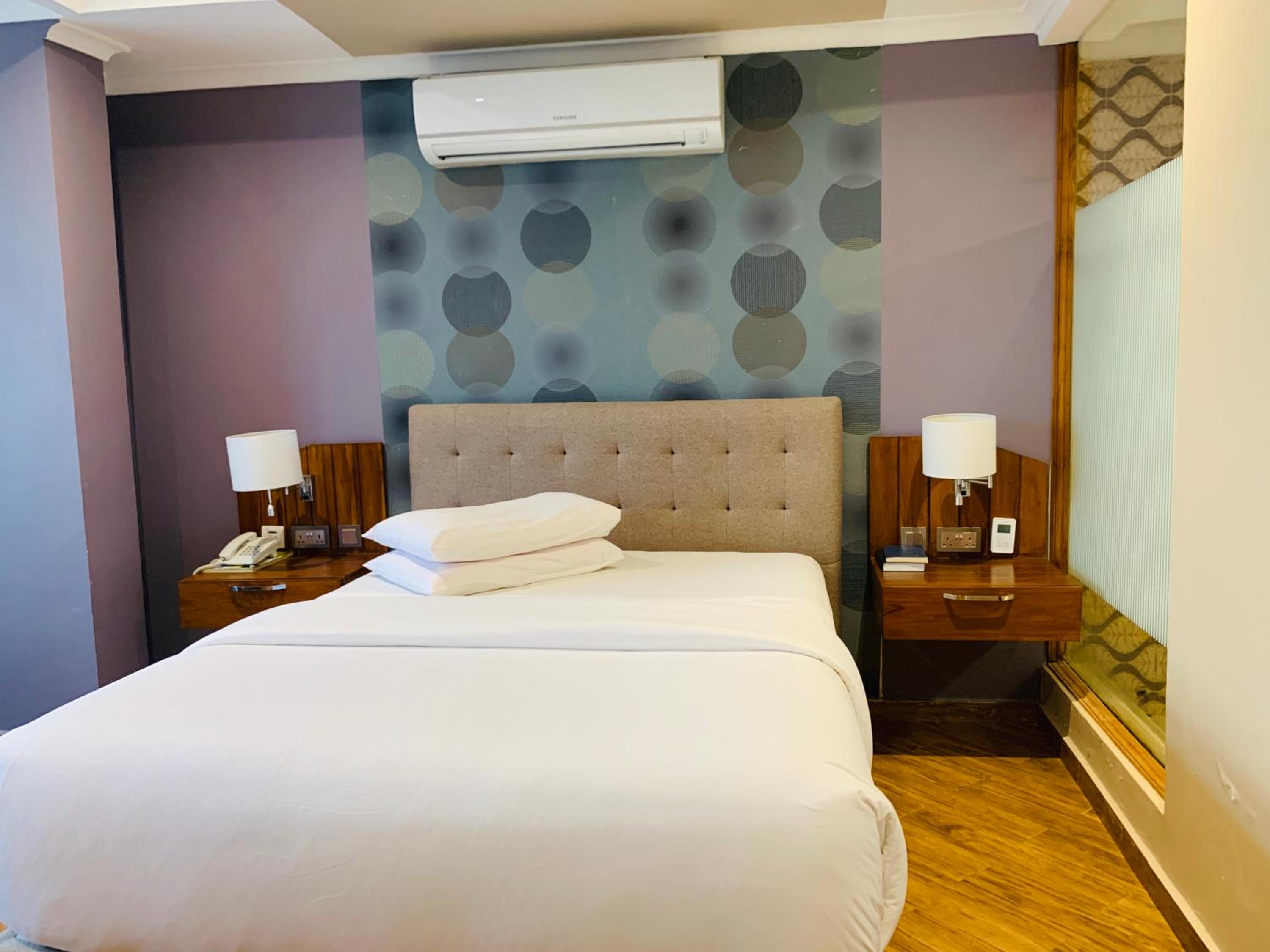Deluxe Room - Photo 3