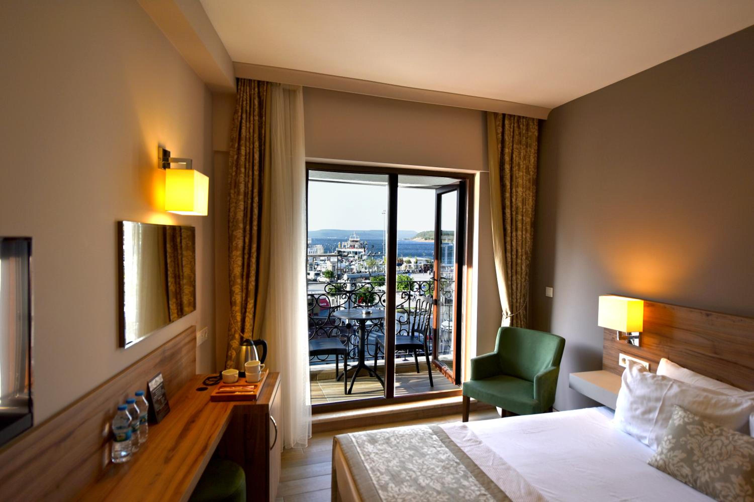 Double Room with Sea View photo 3