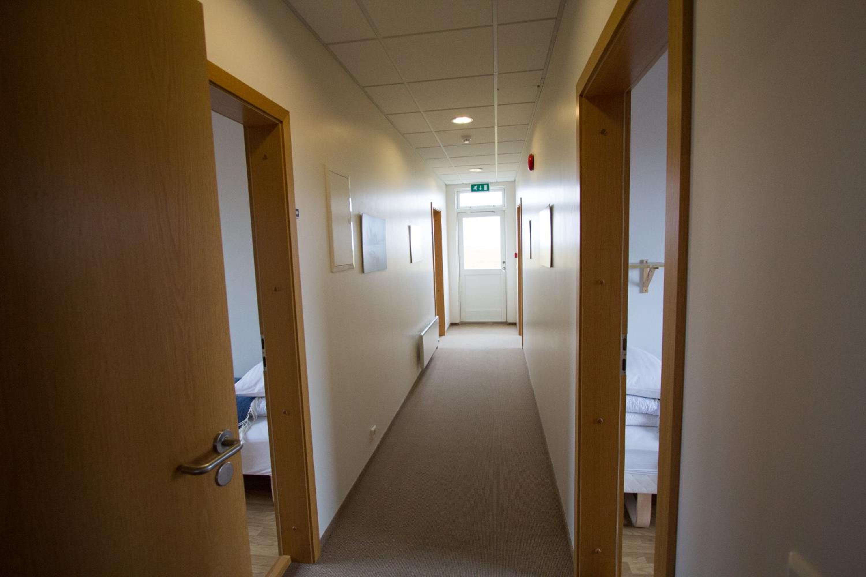Eight-Bedroom House photo 1