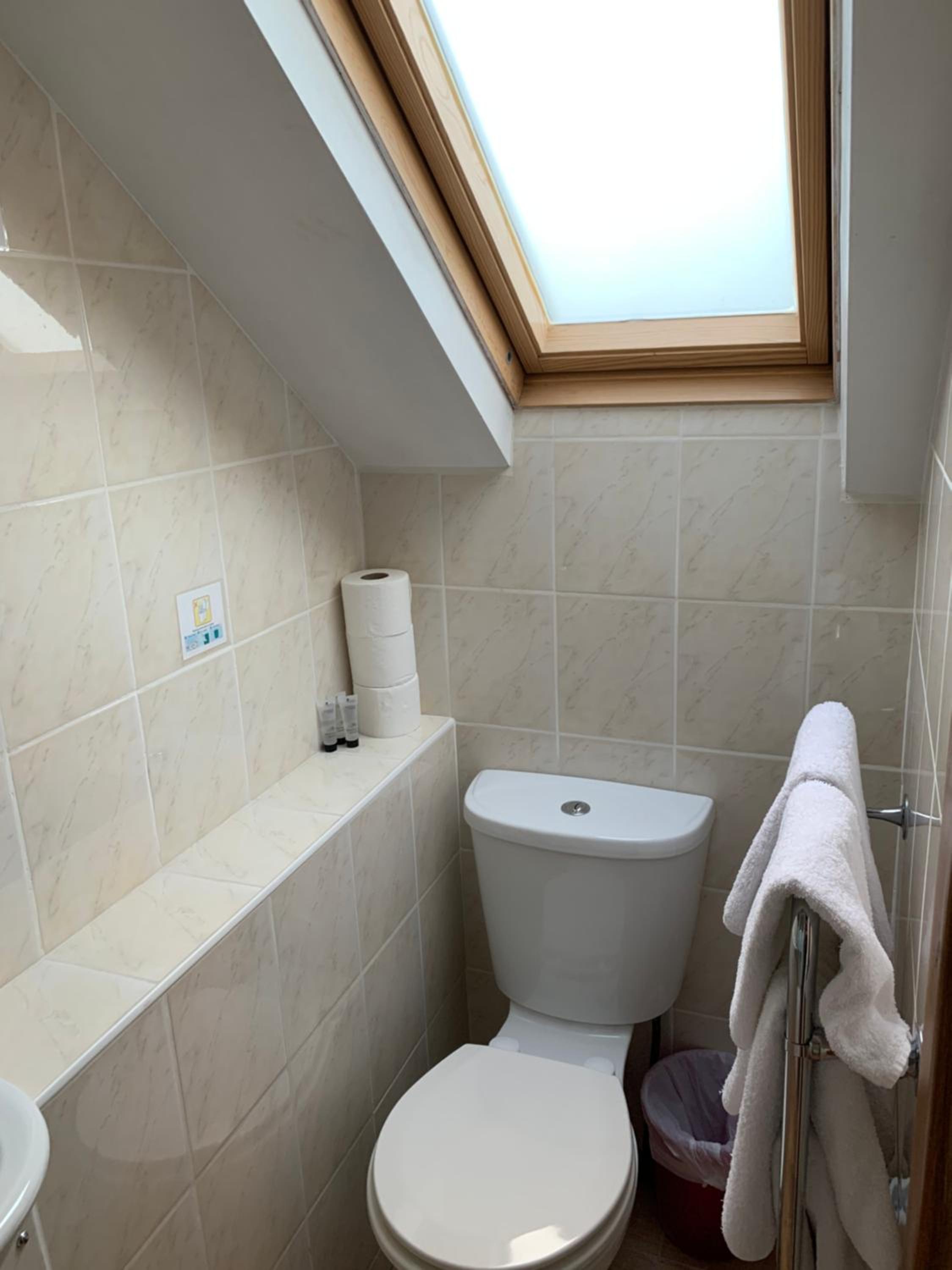 Attic Double/Family Triple En-Suite with Kitchenette  - Photo 16