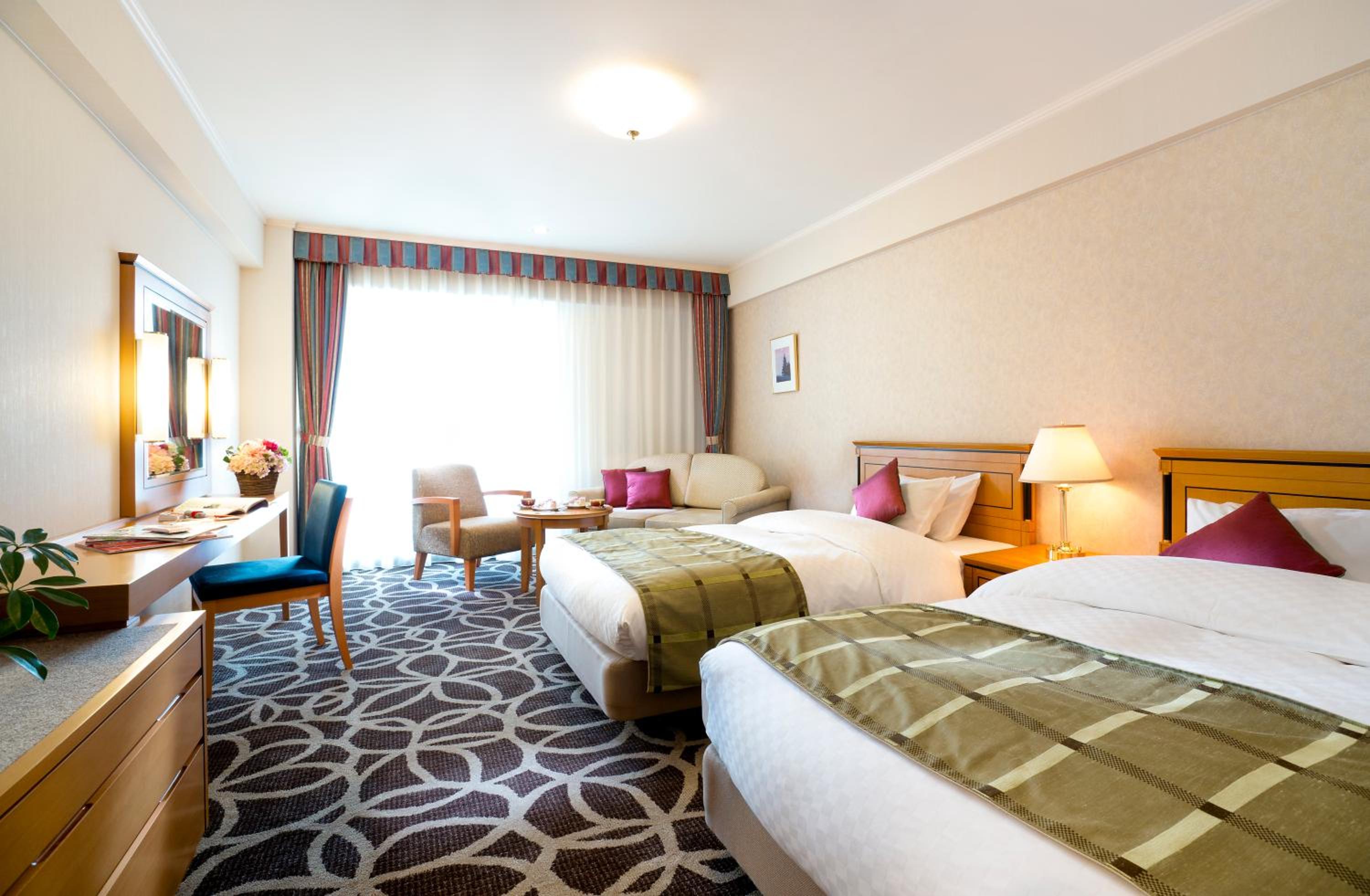 Deluxe Twin Room - High Floor - Non-Smoking - Photo 3