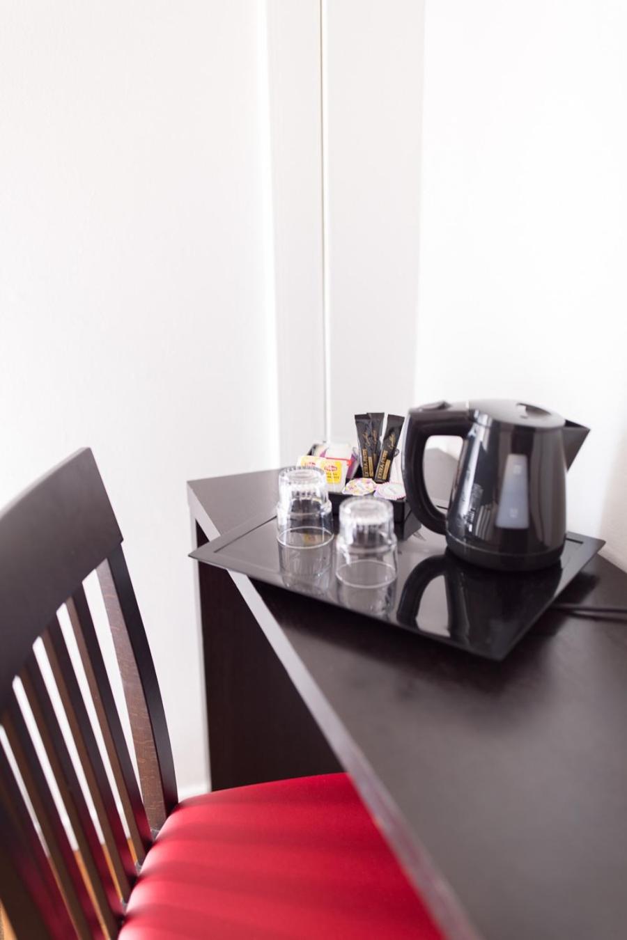 Double Room - Photo 6