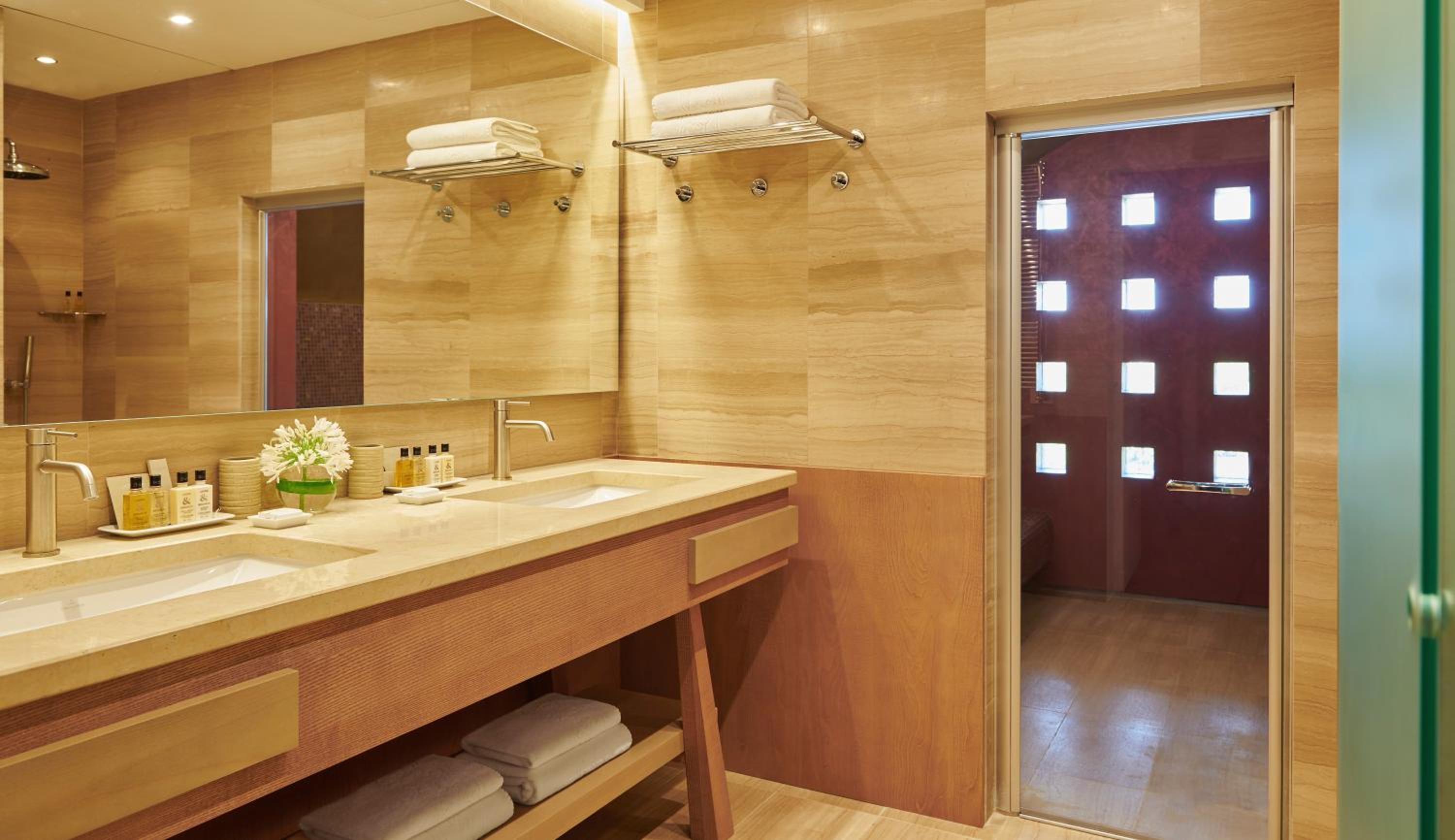Suite with hammam photo 3