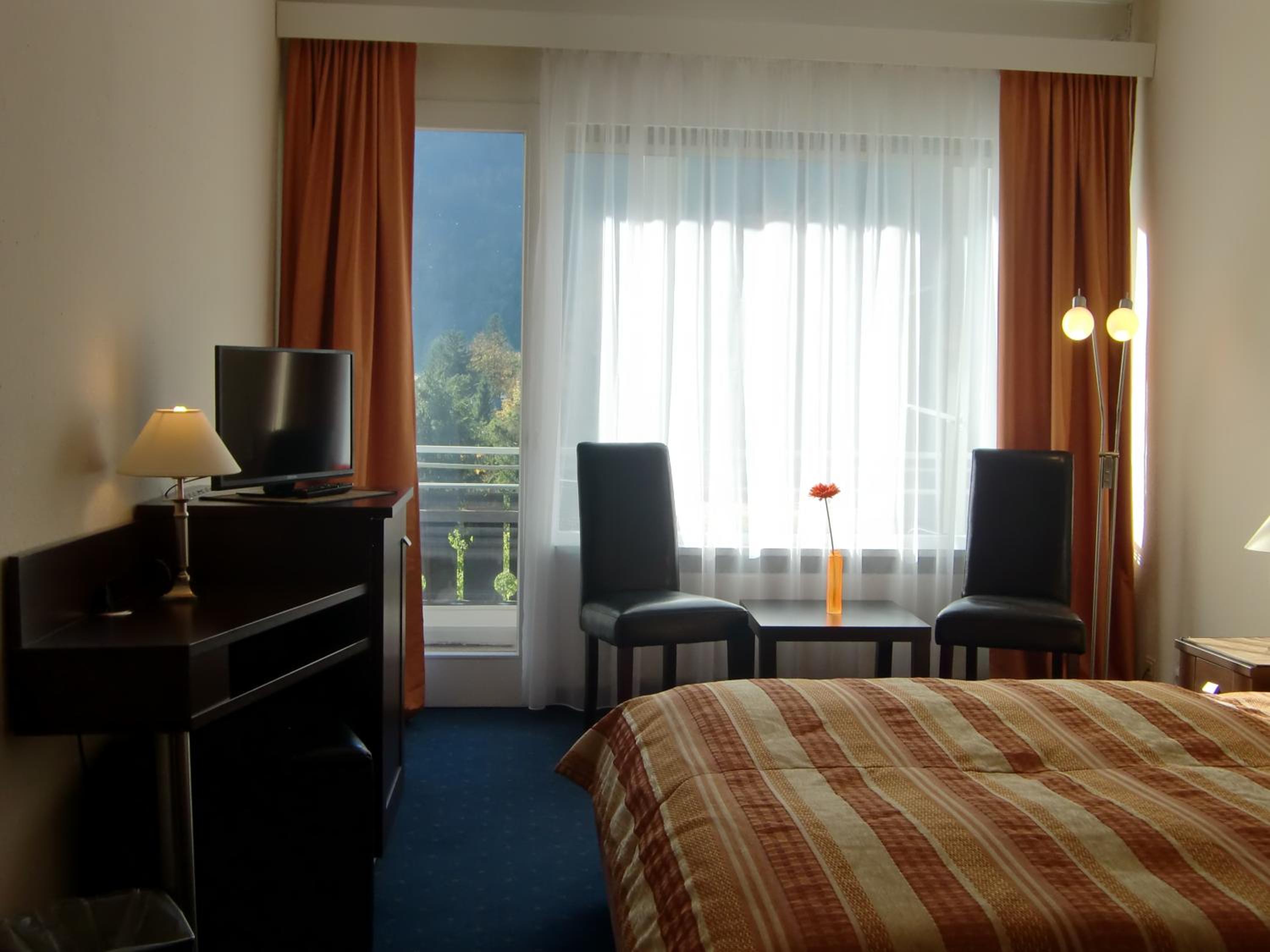 Double Room with Mountain View - Photo 4