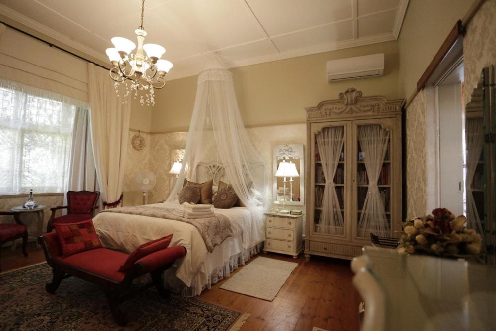 Superior Queen Room 1 - Photo 3