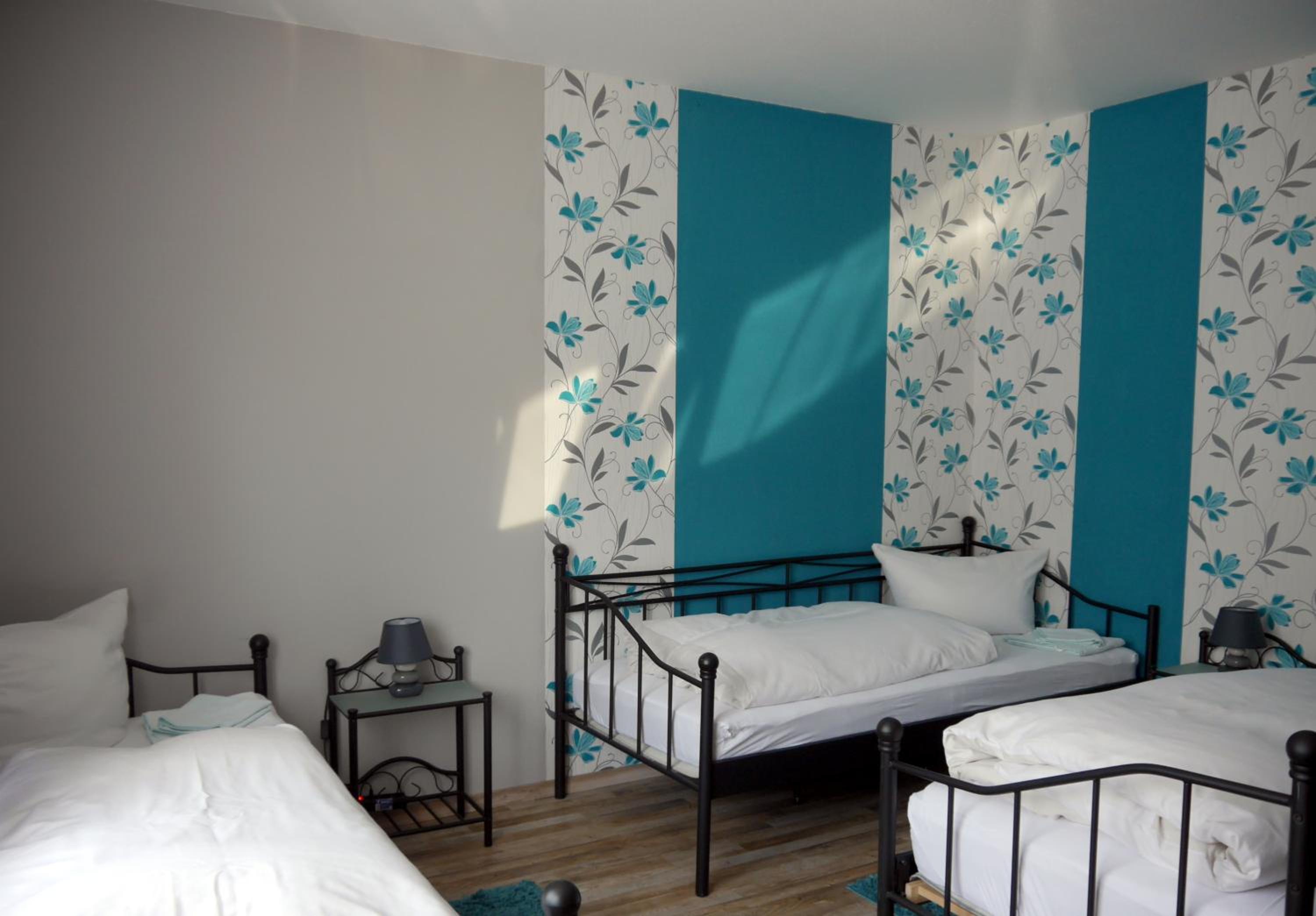 Standard Triple Room - Photo 2