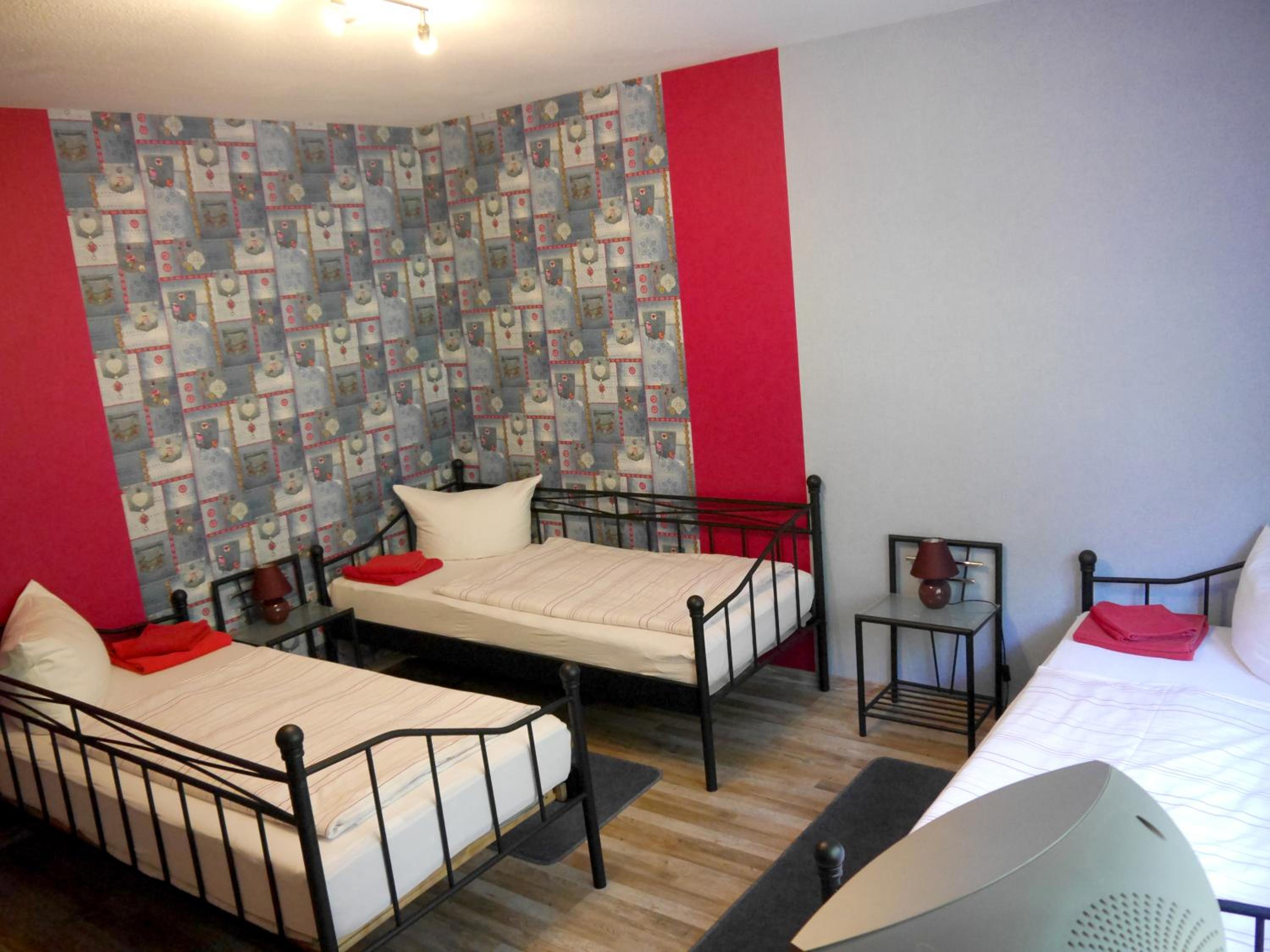 Standard Triple Room - Photo 1