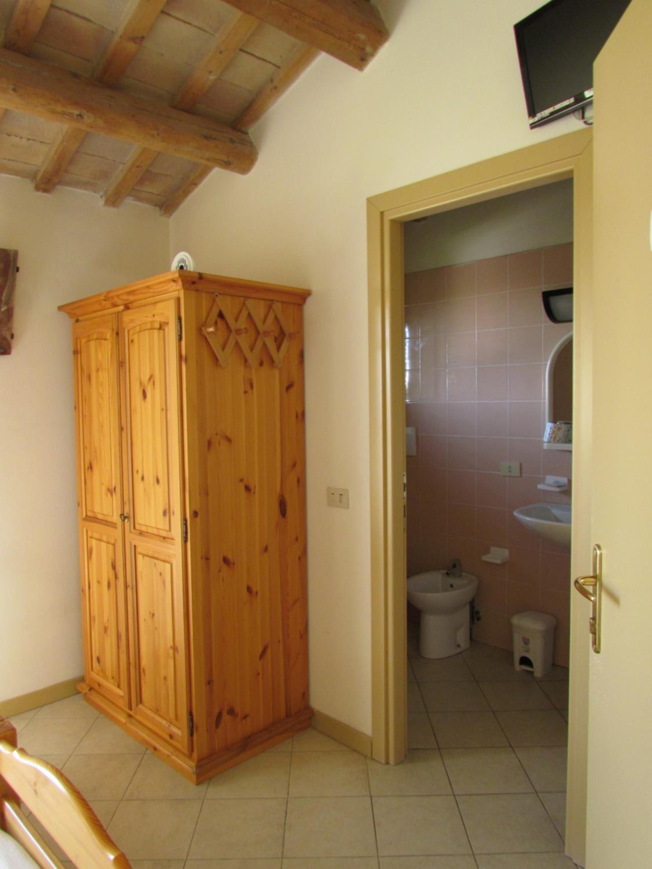 Single Room photo 1