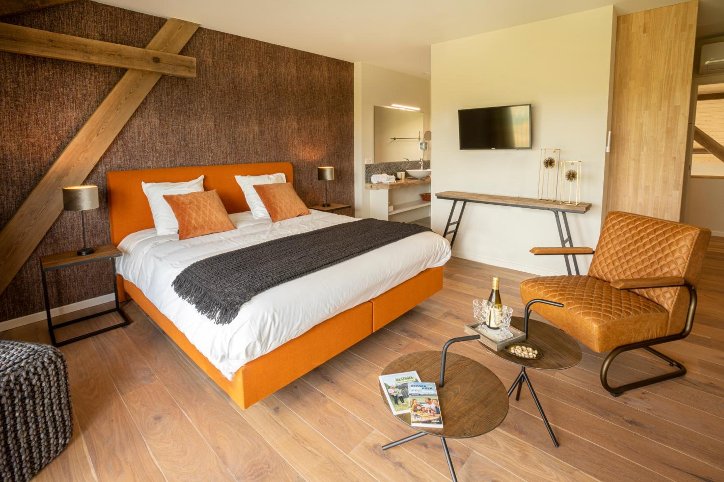 Deluxe Double Room with Balcony photo 3