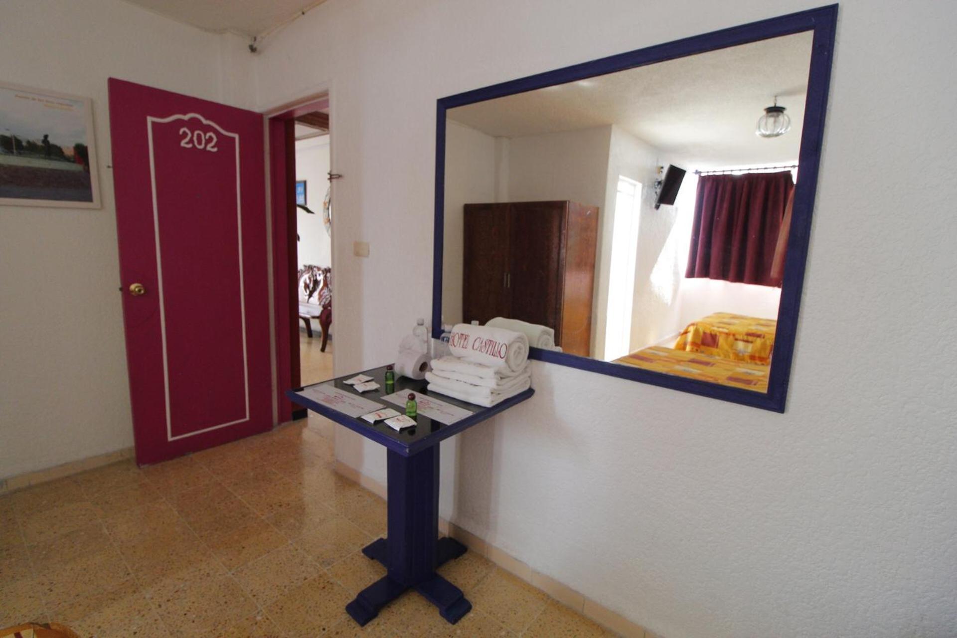 Triple Room with Bathroom photo 2