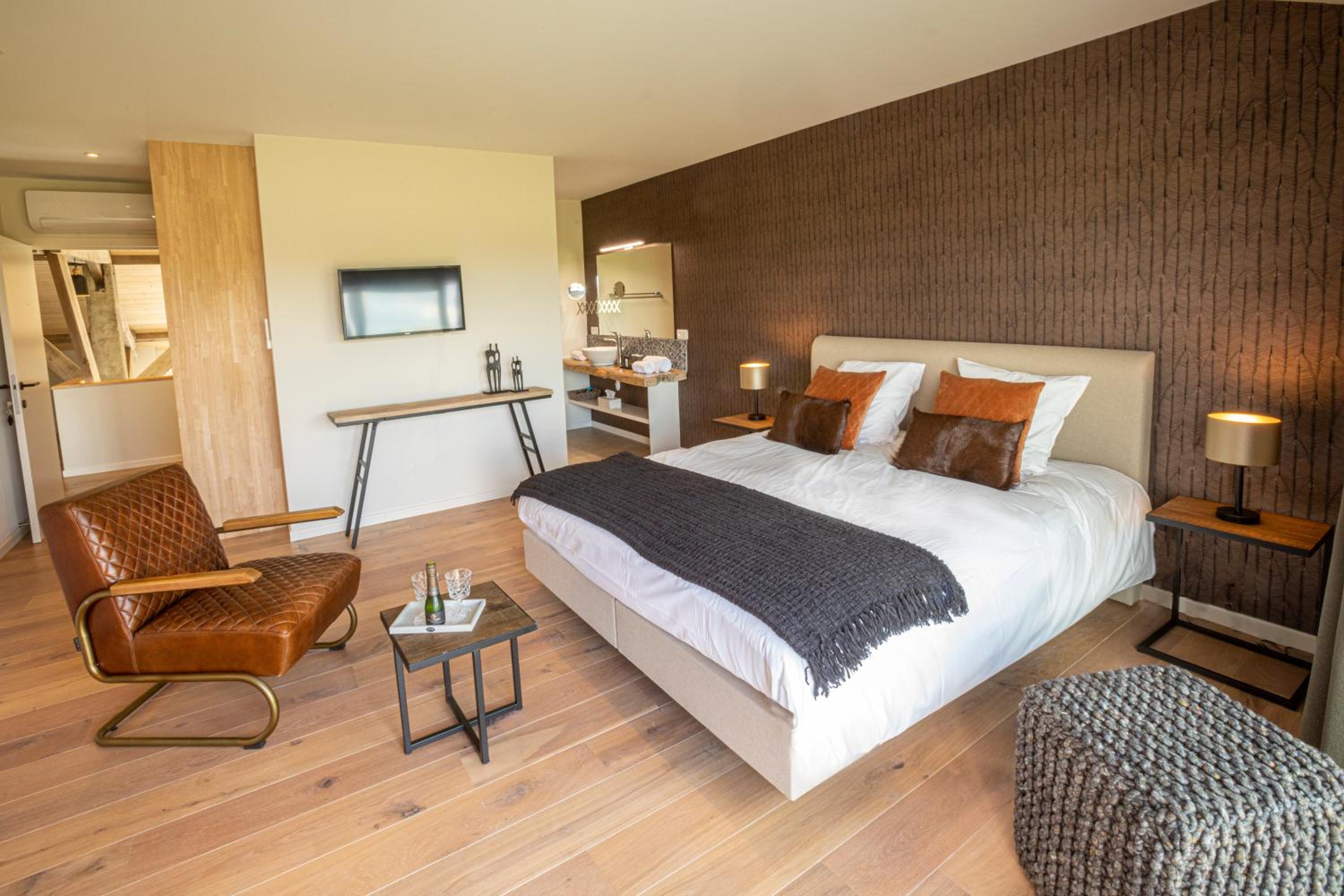 King Room with Balcony photo 3