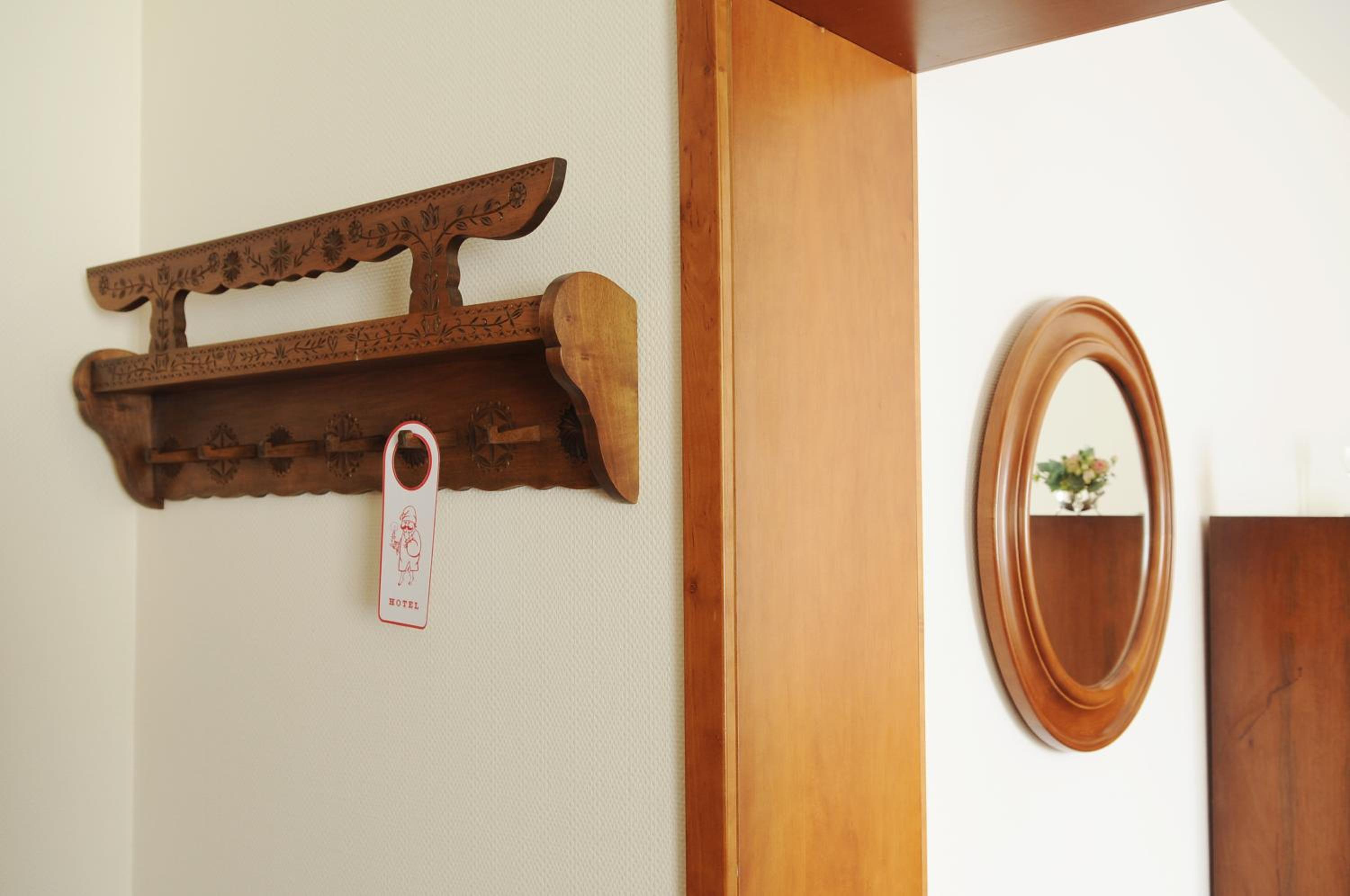 Standard Twin Room - Photo 5