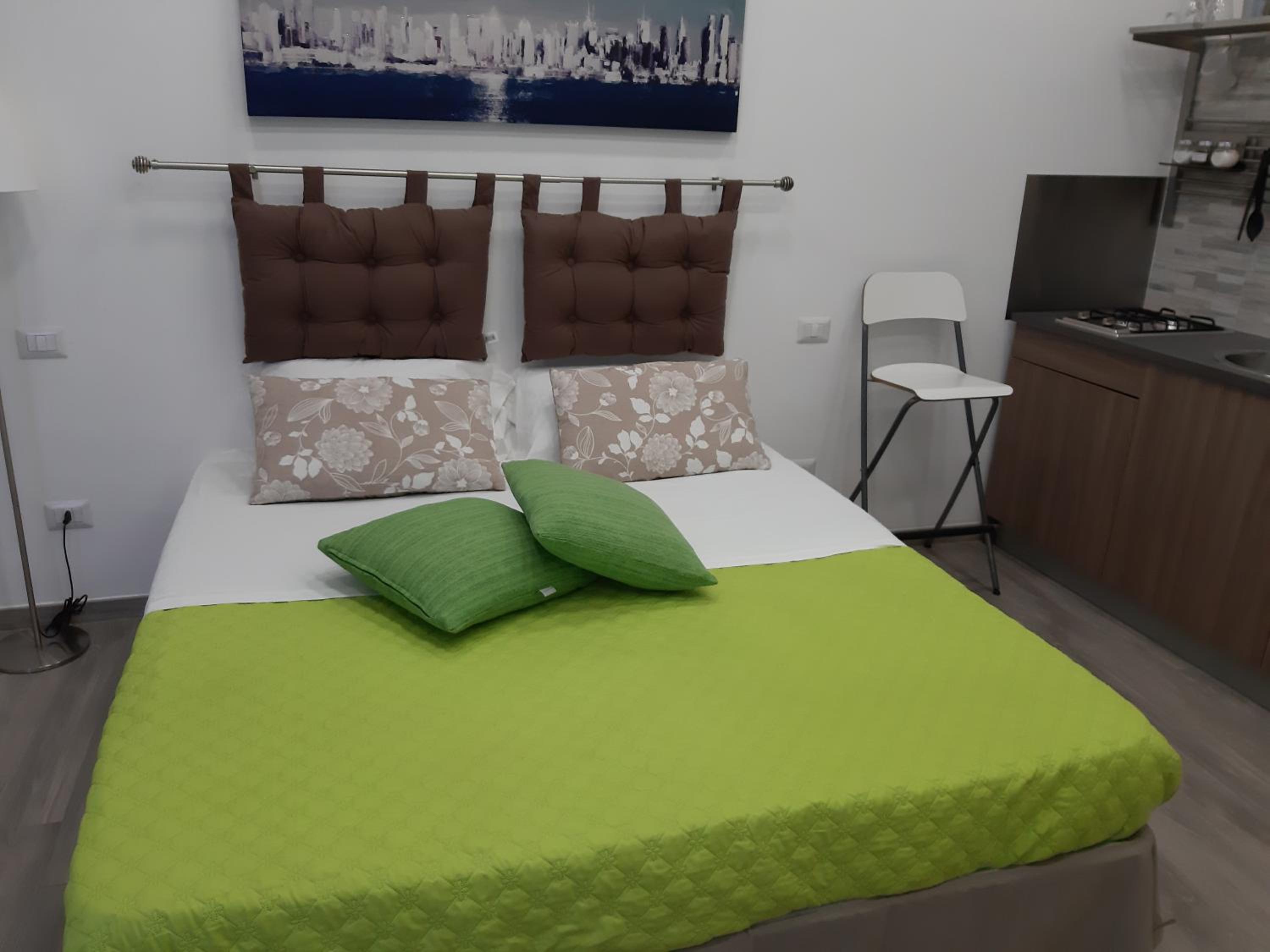 One-Bedroom House - Photo 3