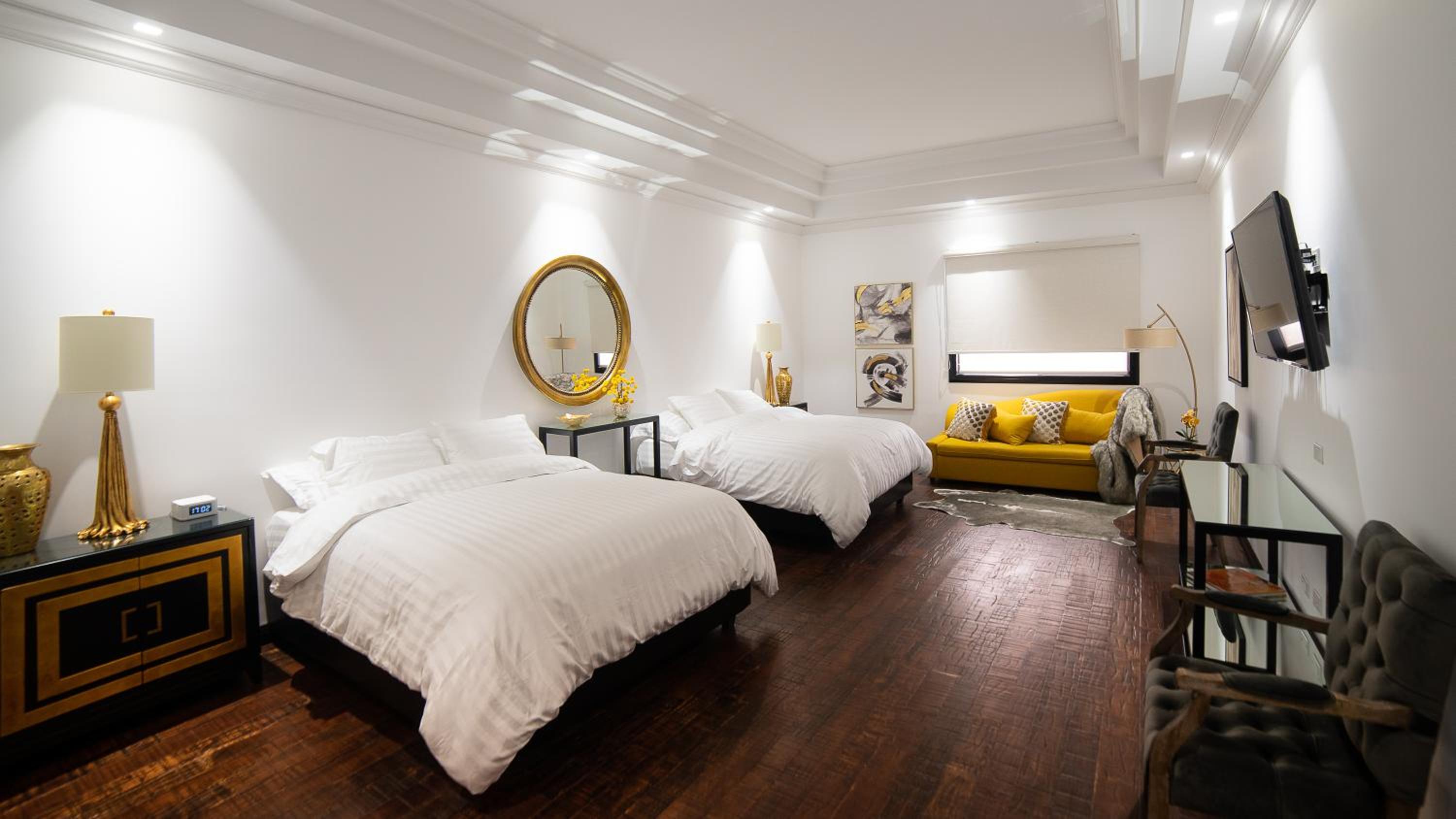 Quadruple Room with Balcony photo 1