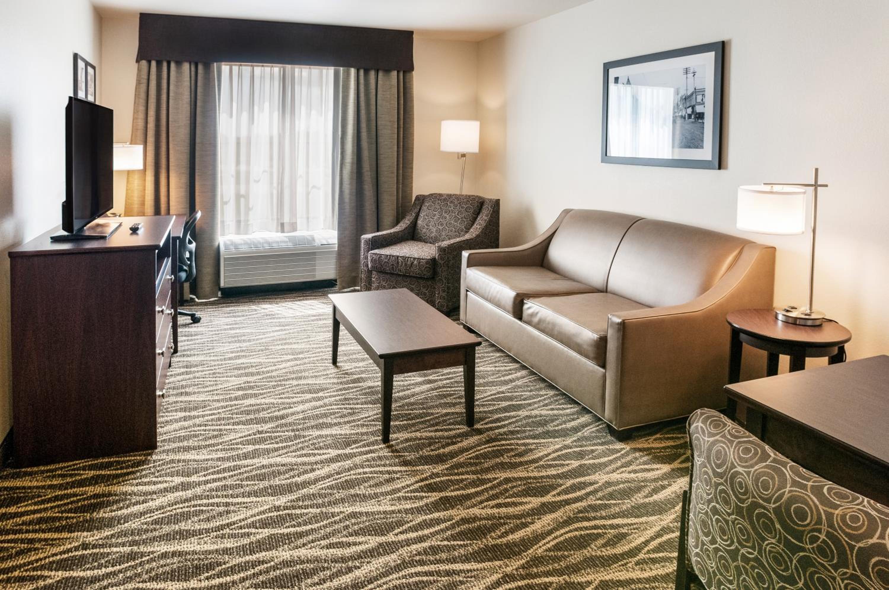 Deluxe Suite - Photo 2