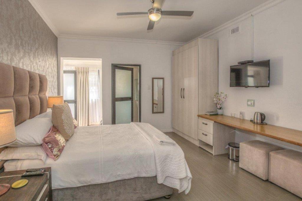 Deluxe Double Room photo 3
