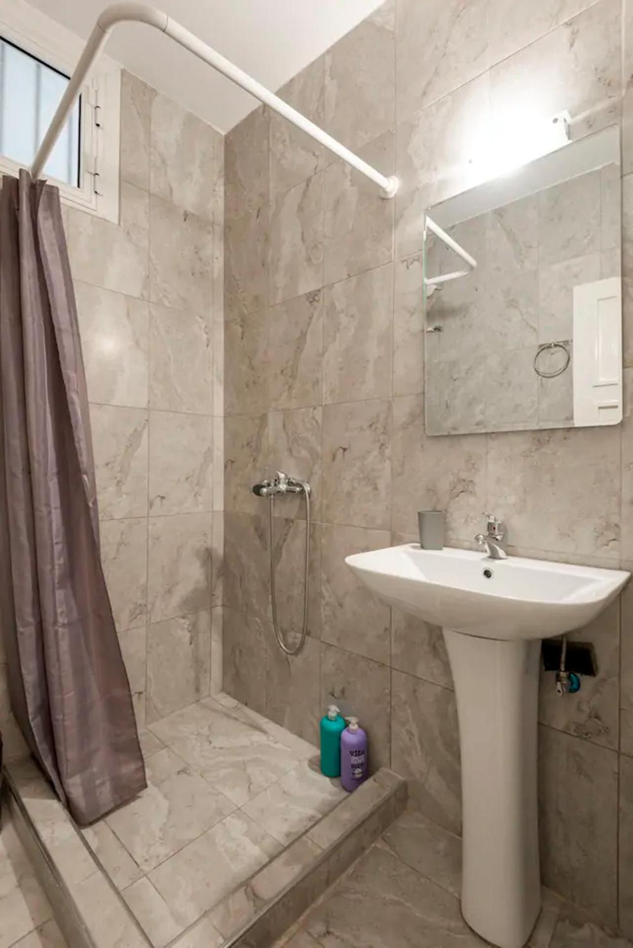 Deluxe Apartment - Photo 18