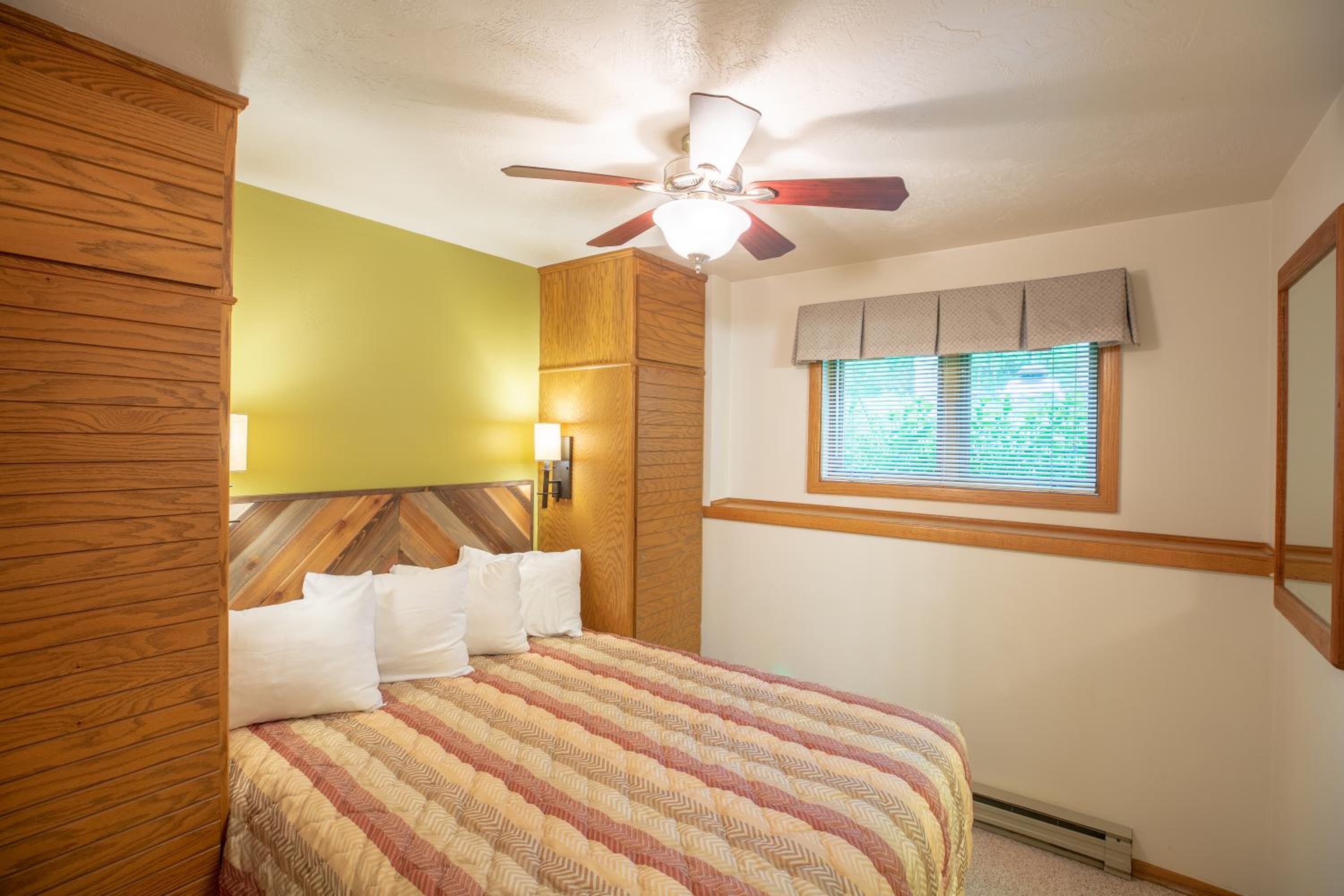 Two-Bedroom Suite photo 2