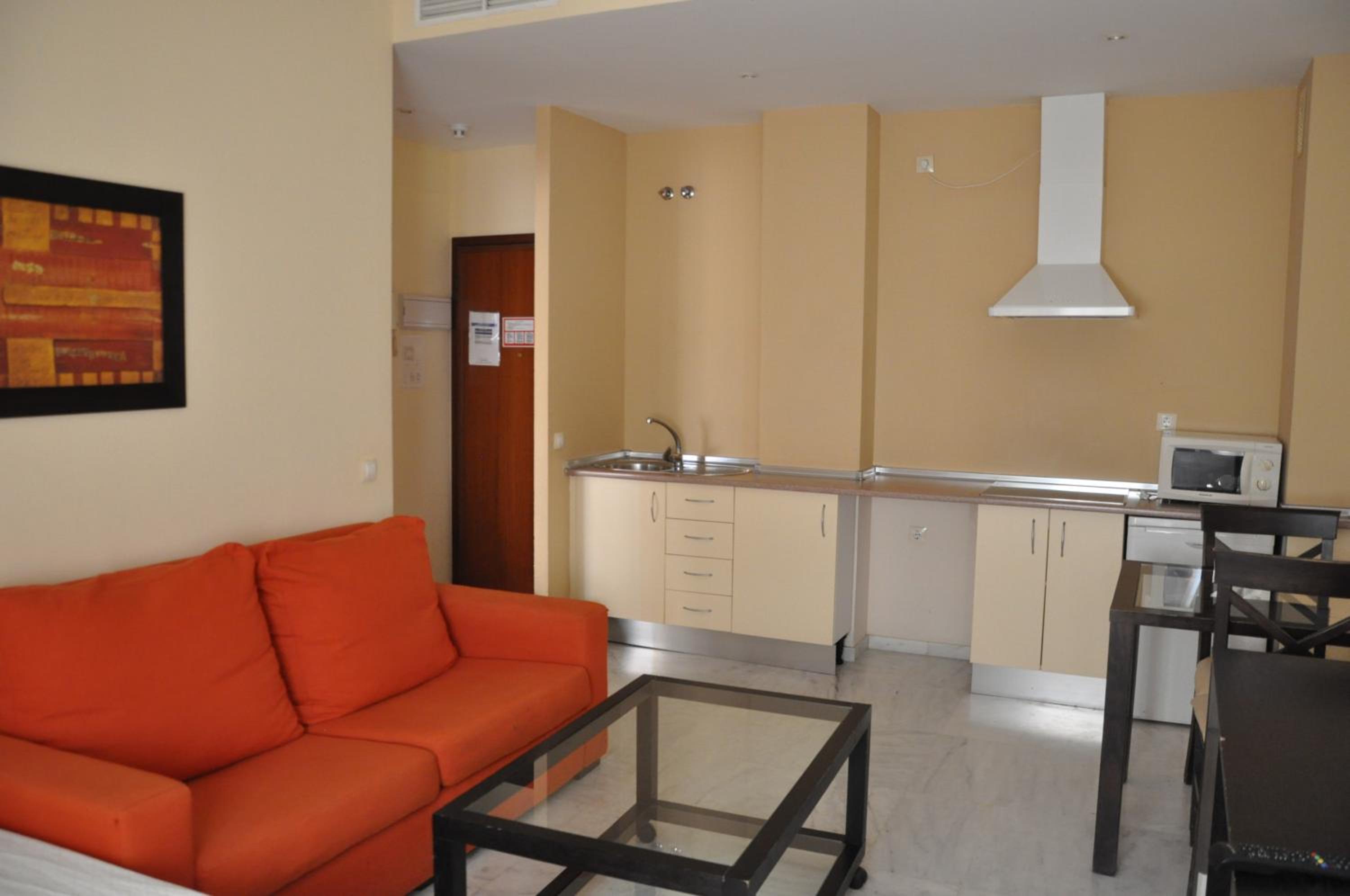 Apartment  - Photo 5