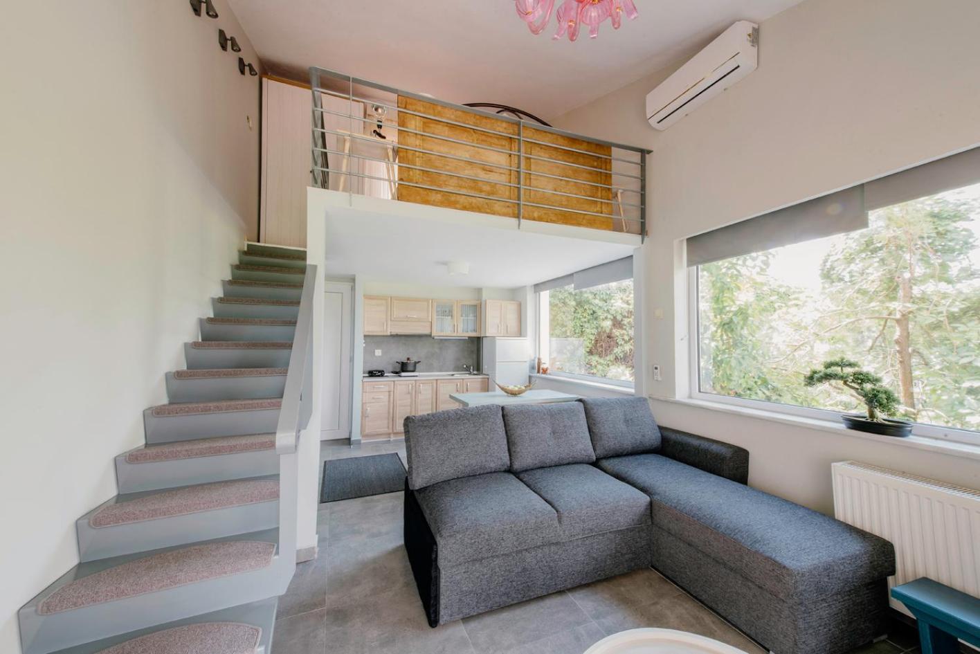 One-Bedroom Apartment - Photo 41