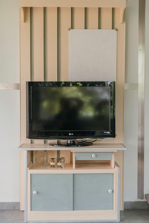 One-Bedroom Apartment - Photo 19