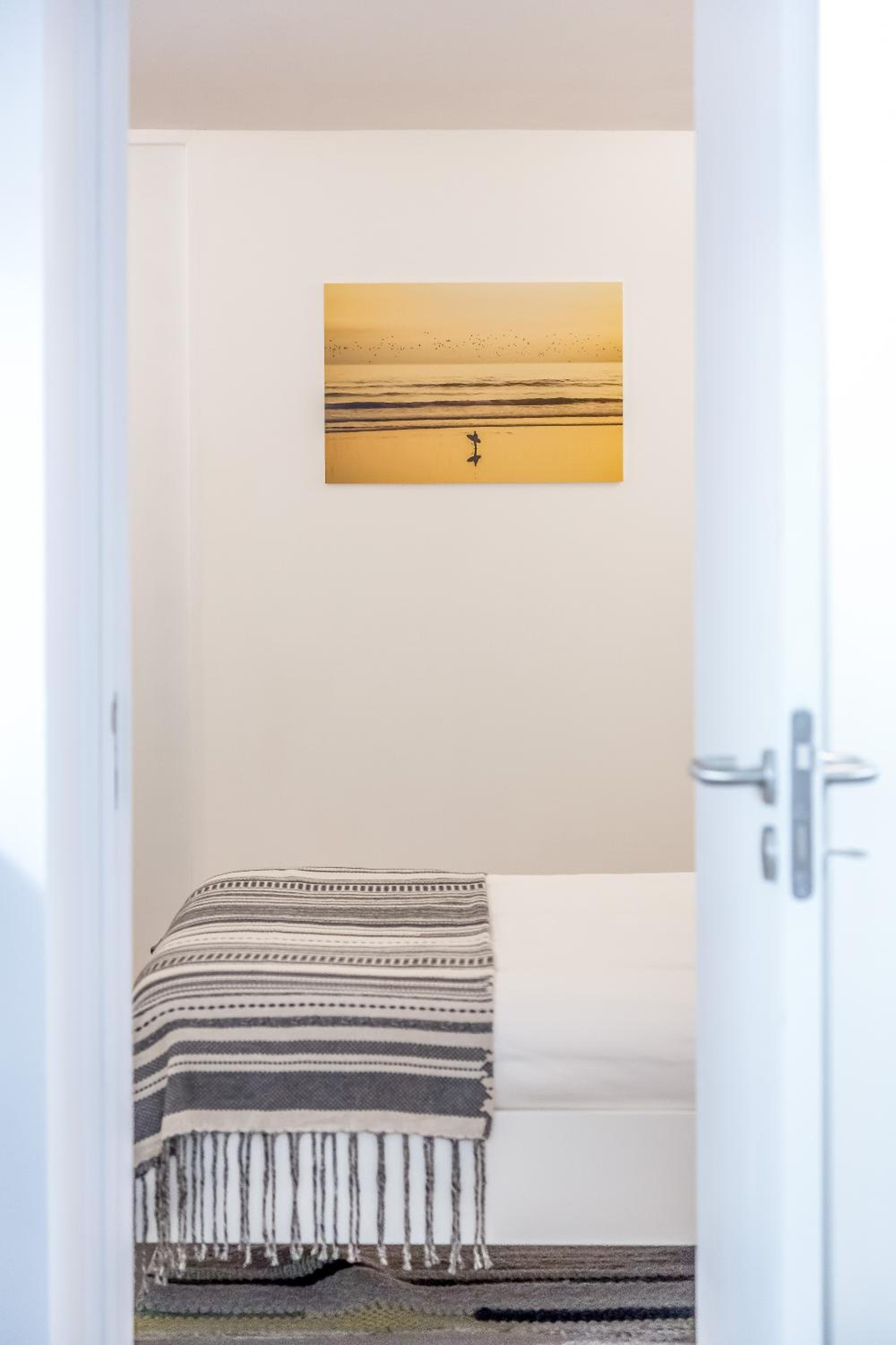 One-Bedroom Apartment - Photo 3