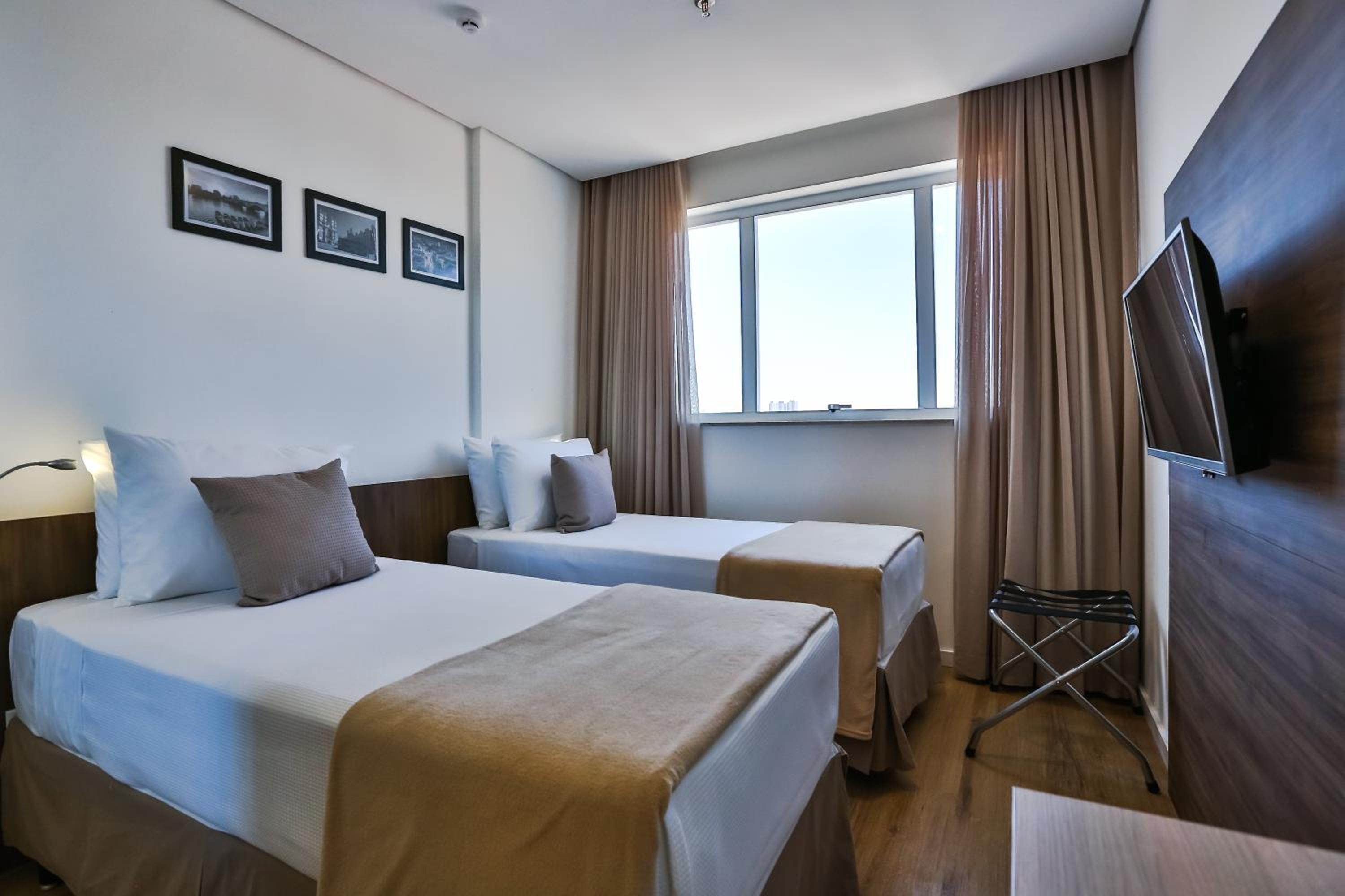 Standard Twin Room photo 3
