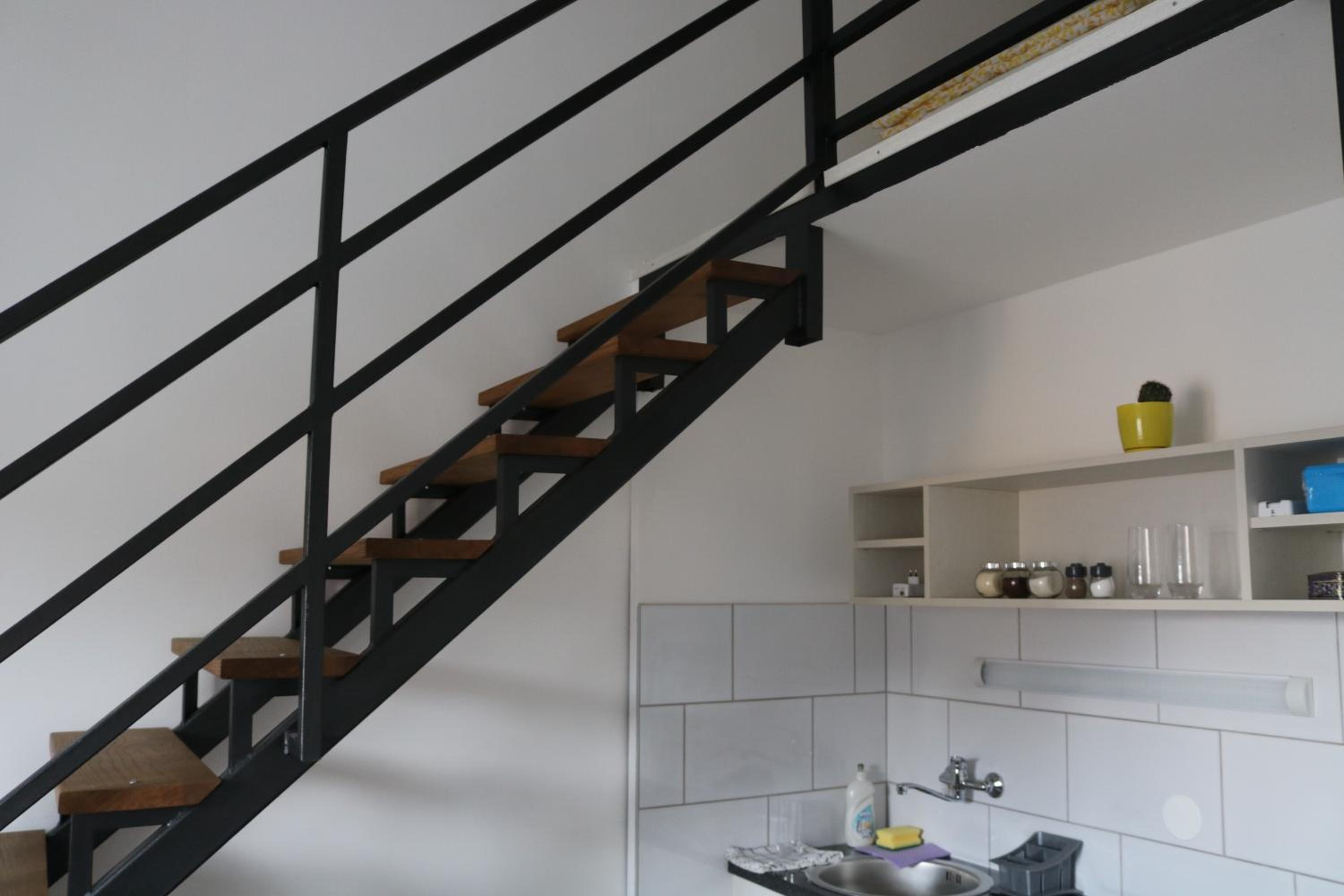 One-Bedroom Apartment - Photo 4