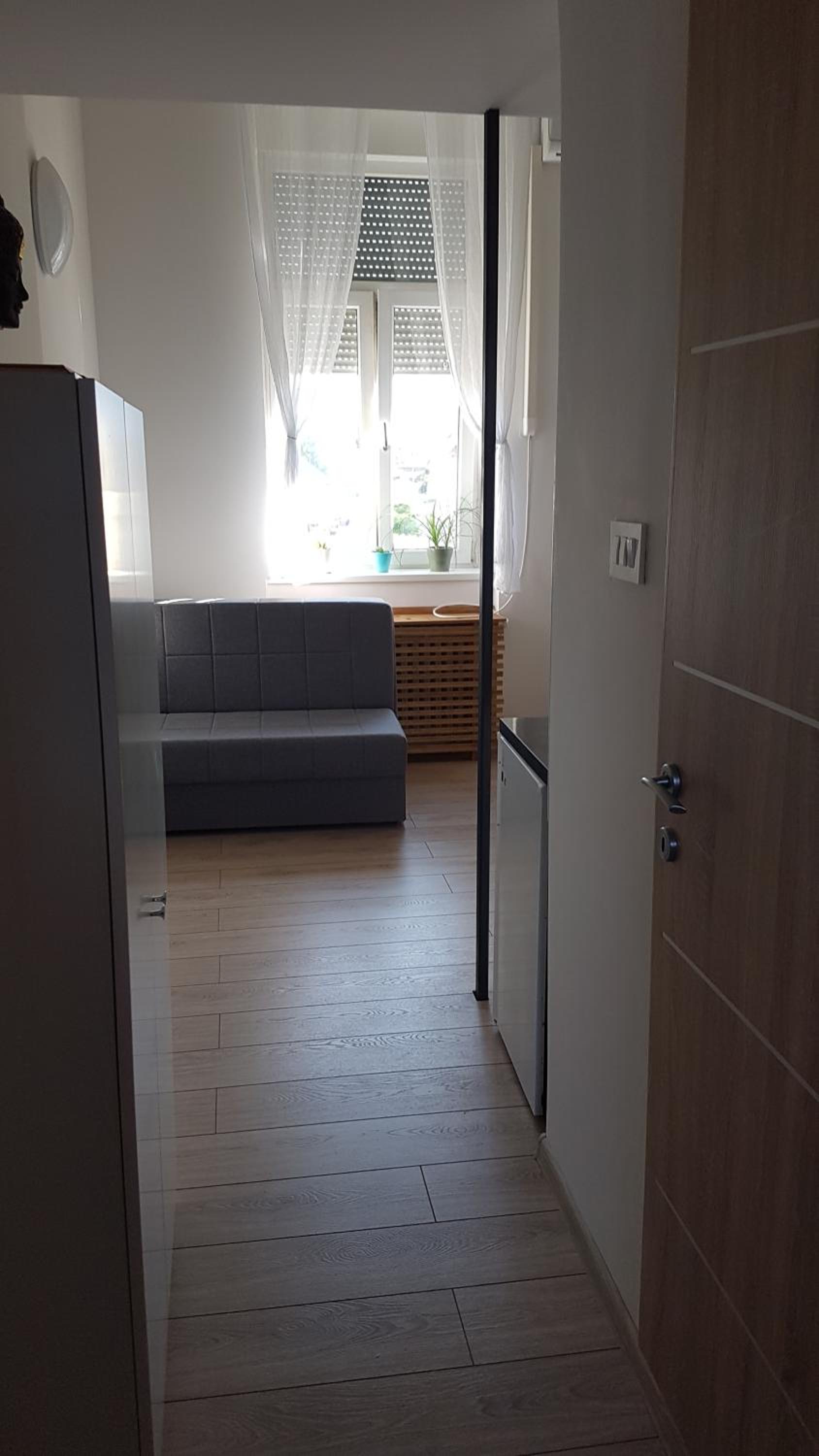 One-Bedroom Apartment - Photo 20