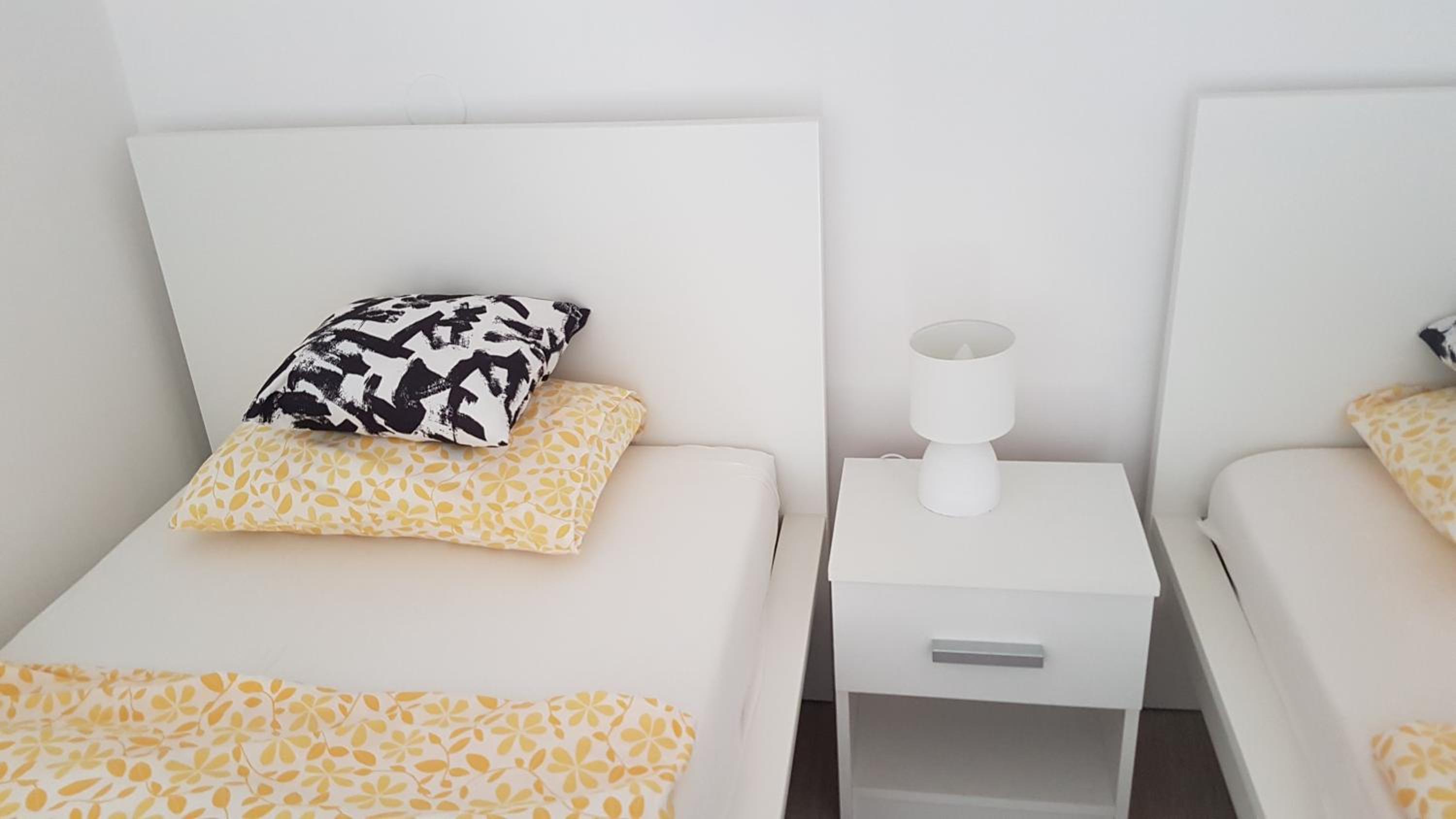 One-Bedroom Apartment - Photo 25