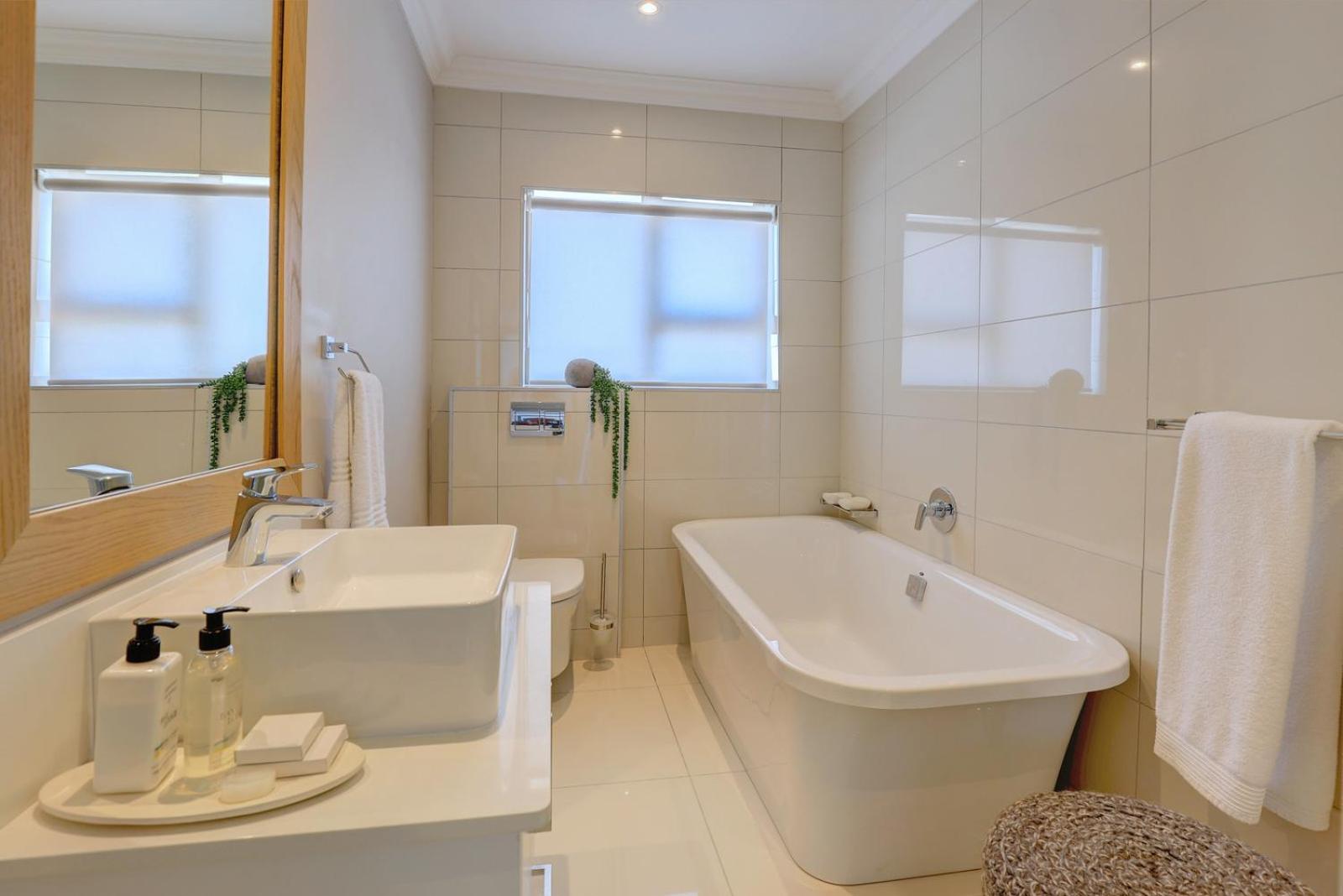 Standard Double Room - Photo 4