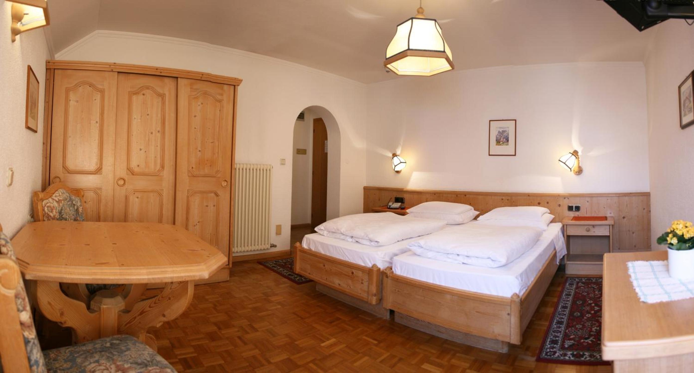 Standard Double or Twin Room photo 1