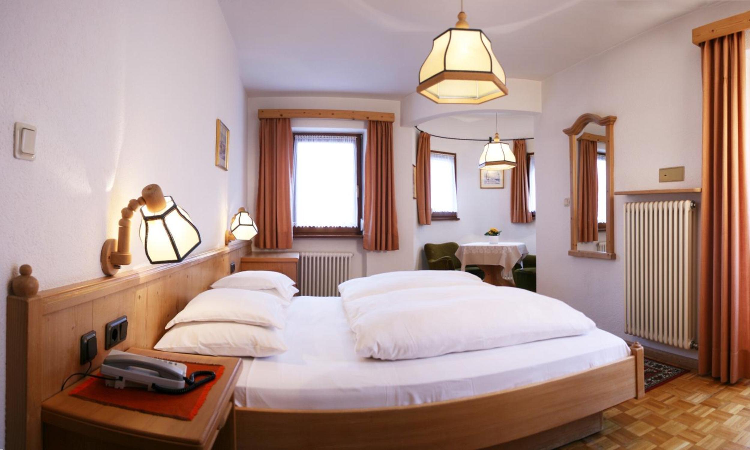 Standard Double or Twin Room photo 2
