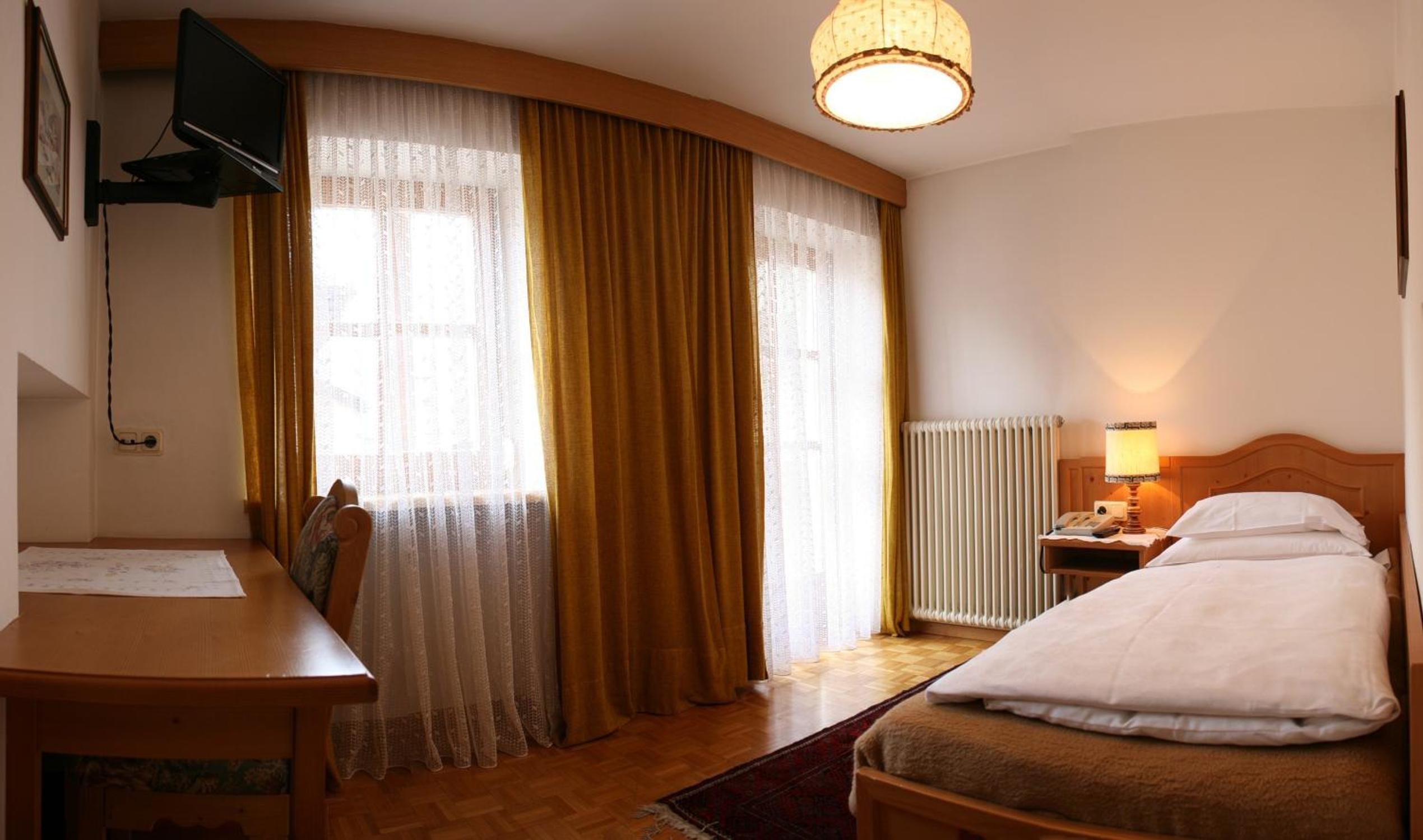 Single Room photo 3
