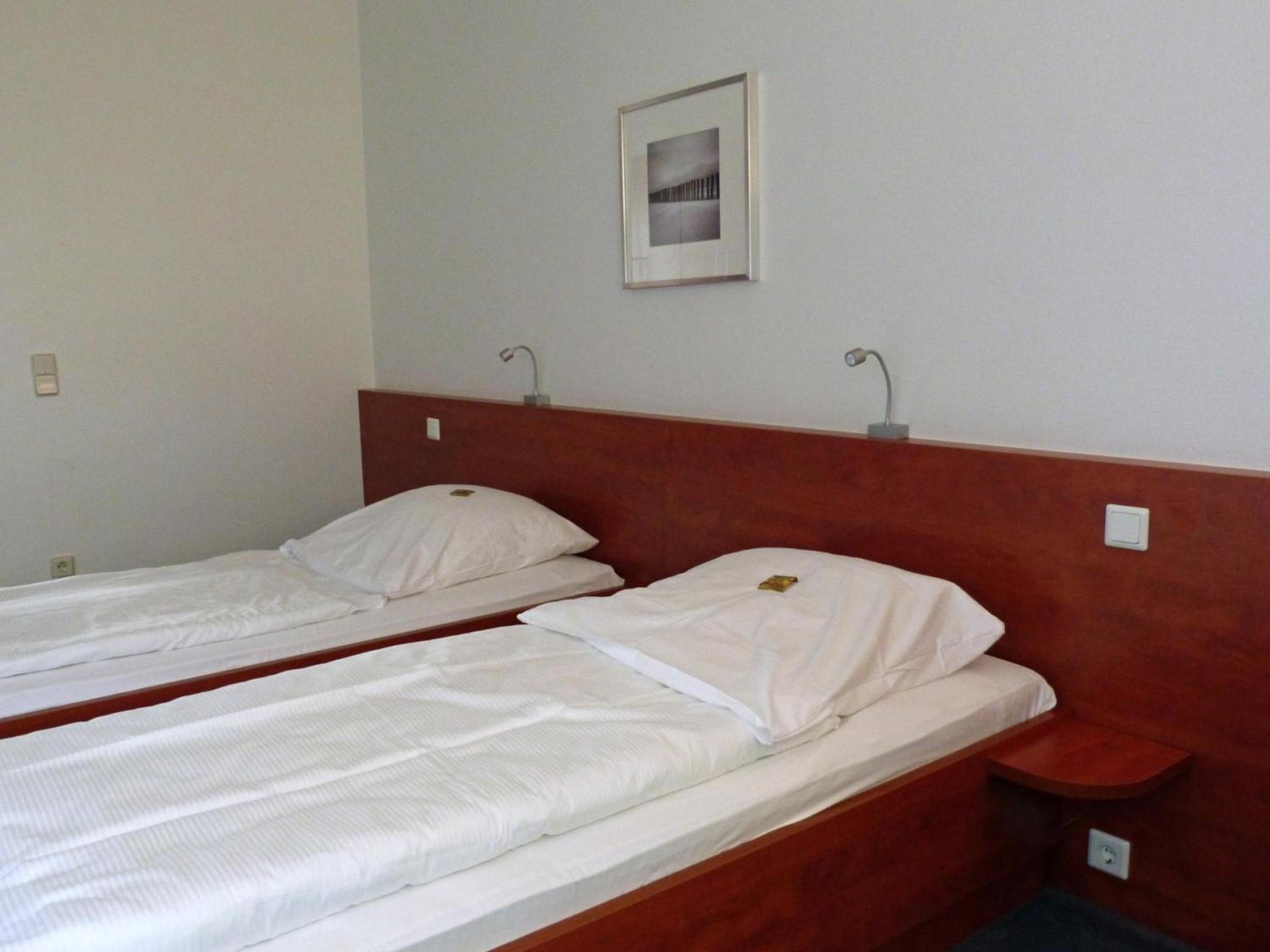 Twin Room - Photo 1