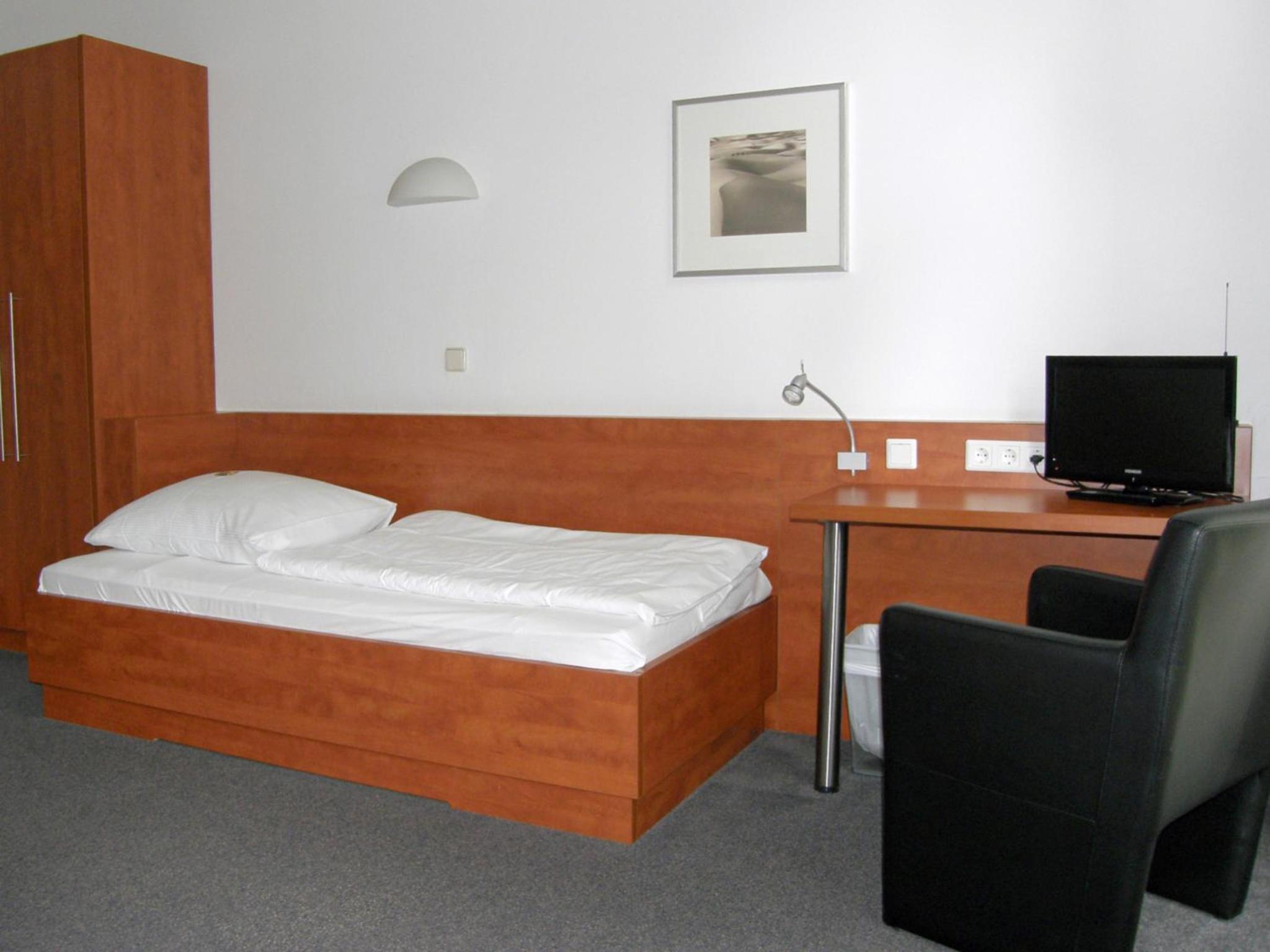 Single Room photo 2