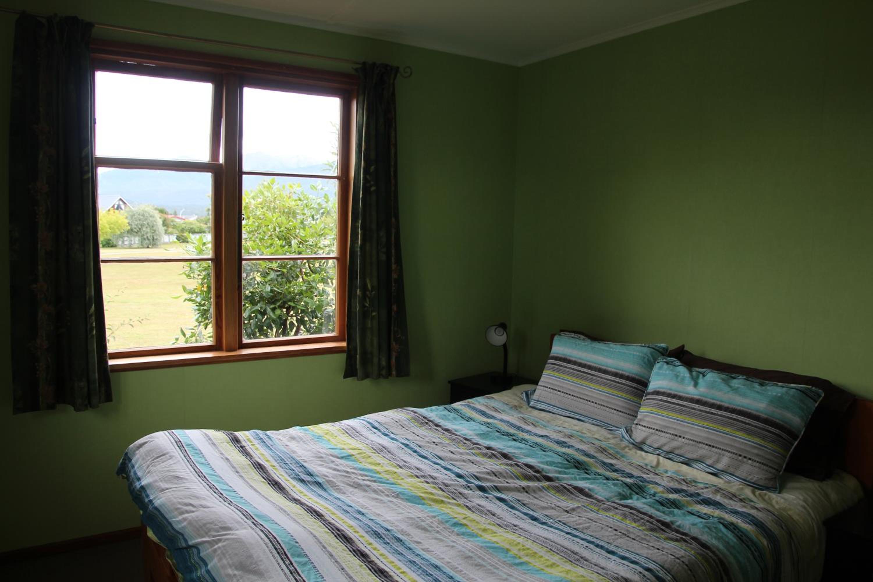 Two-Bedroom House - Photo 3