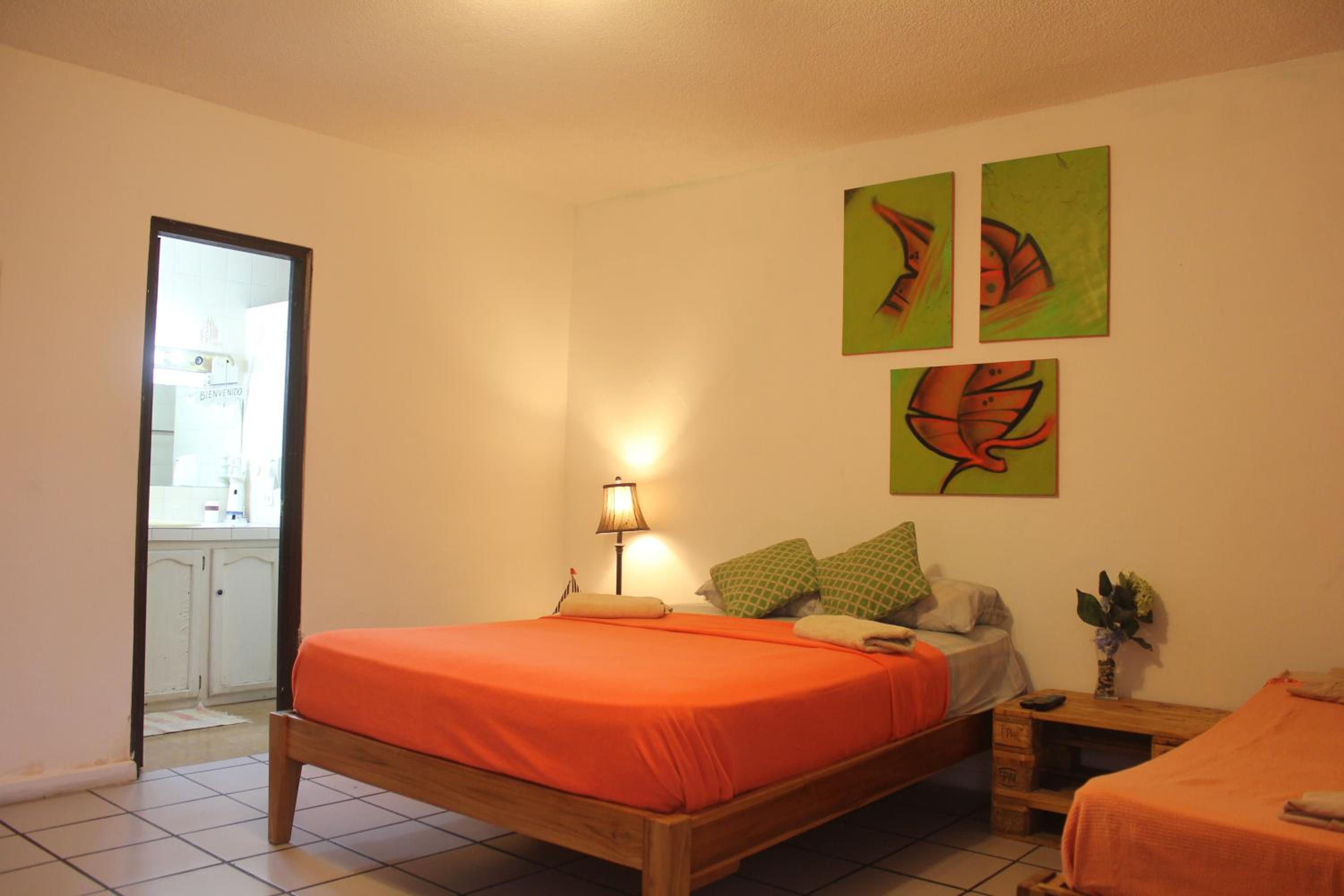 Deluxe Double Room with Bath photo 2