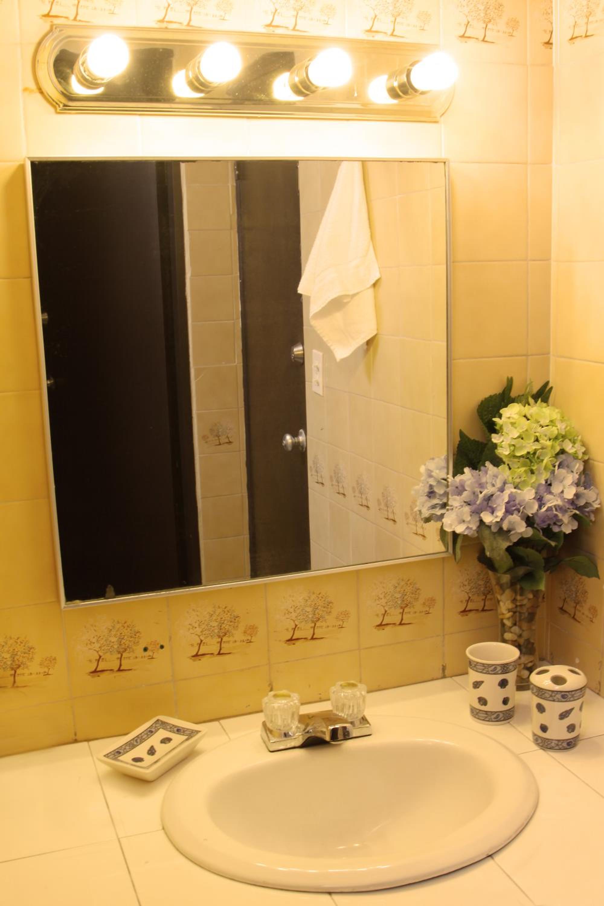 Deluxe Double Room with Bath photo 3