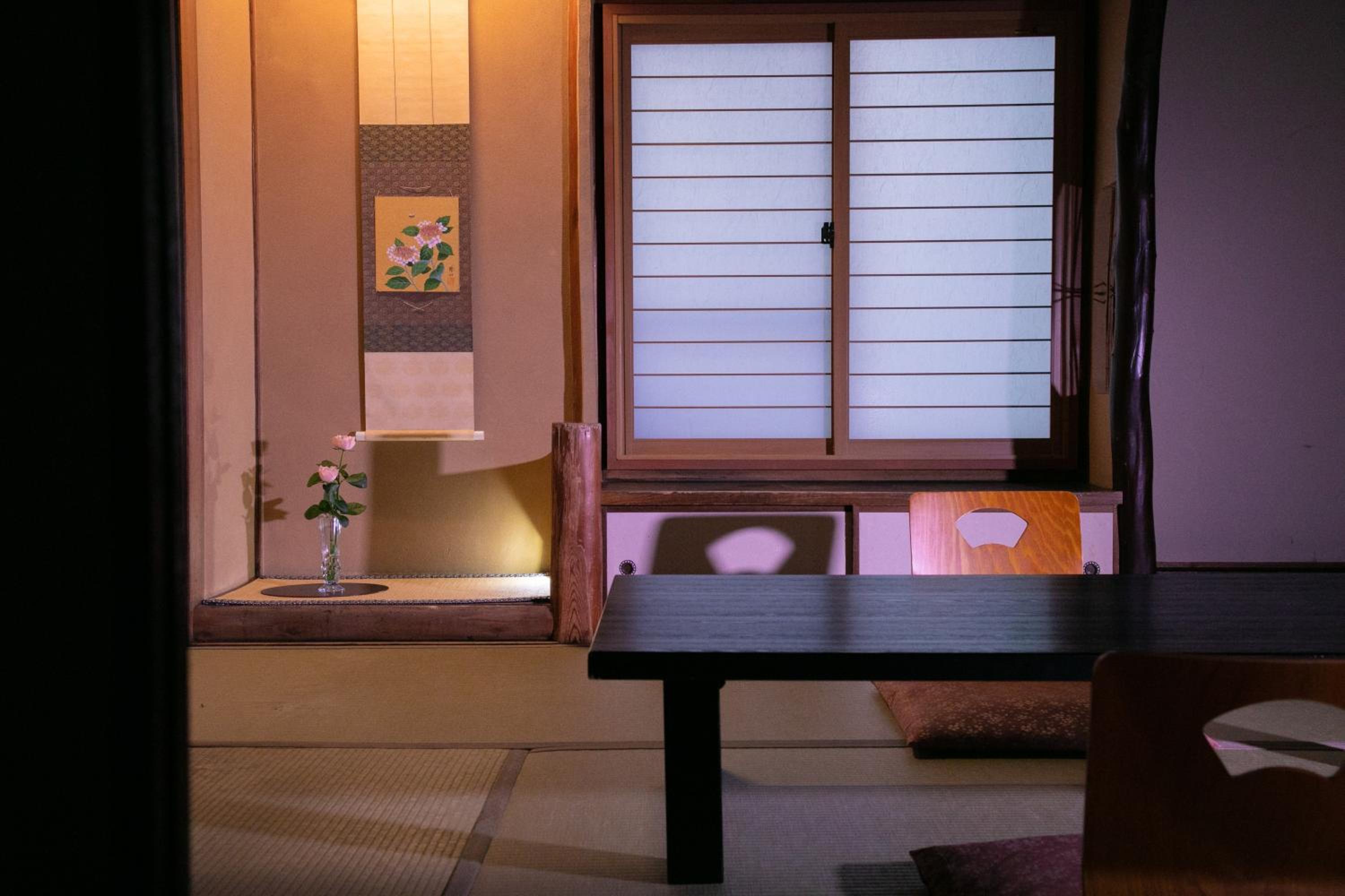 Japanese-Style Twin Room with Shared Bathroom photo 3