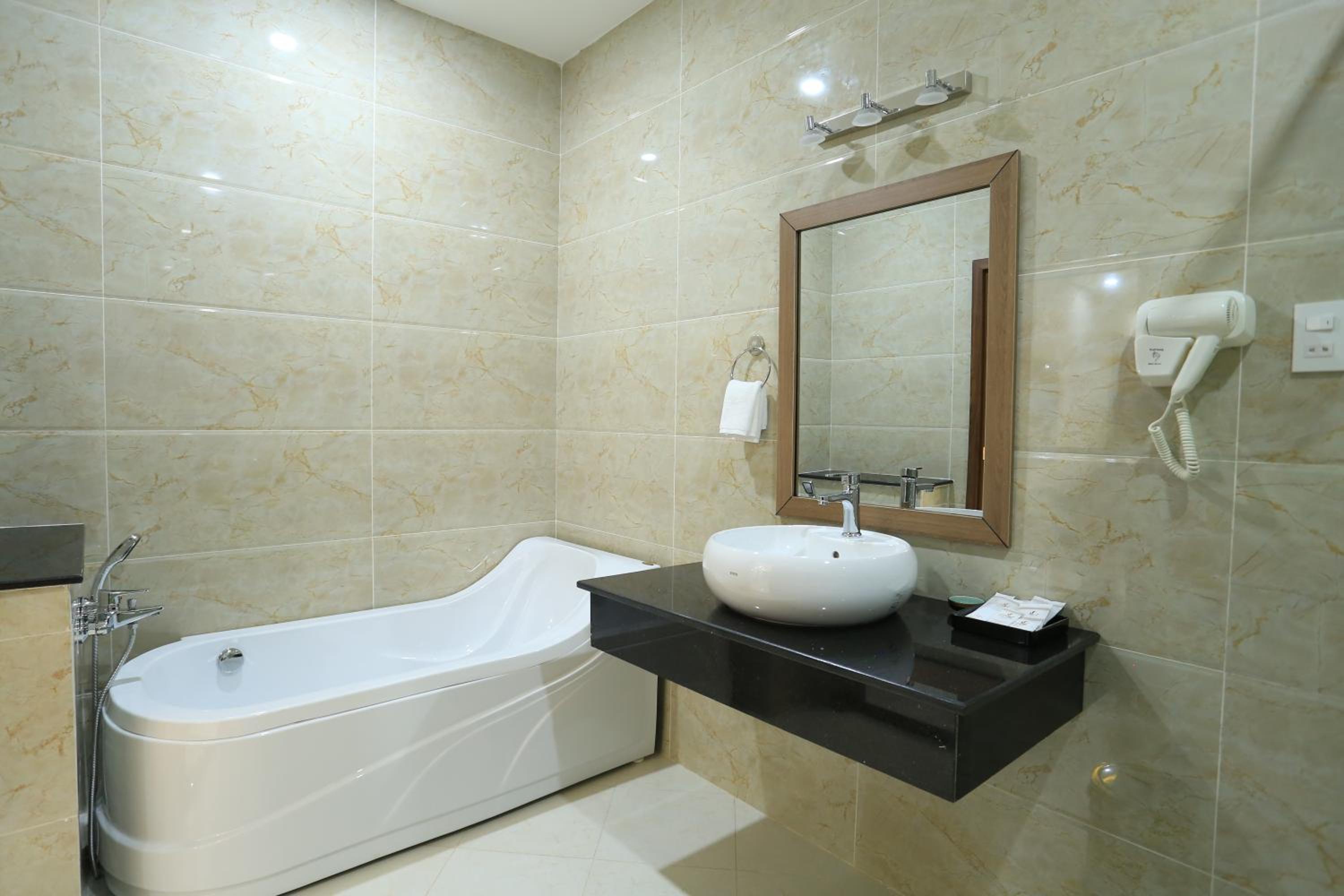 Suite with City View photo 3