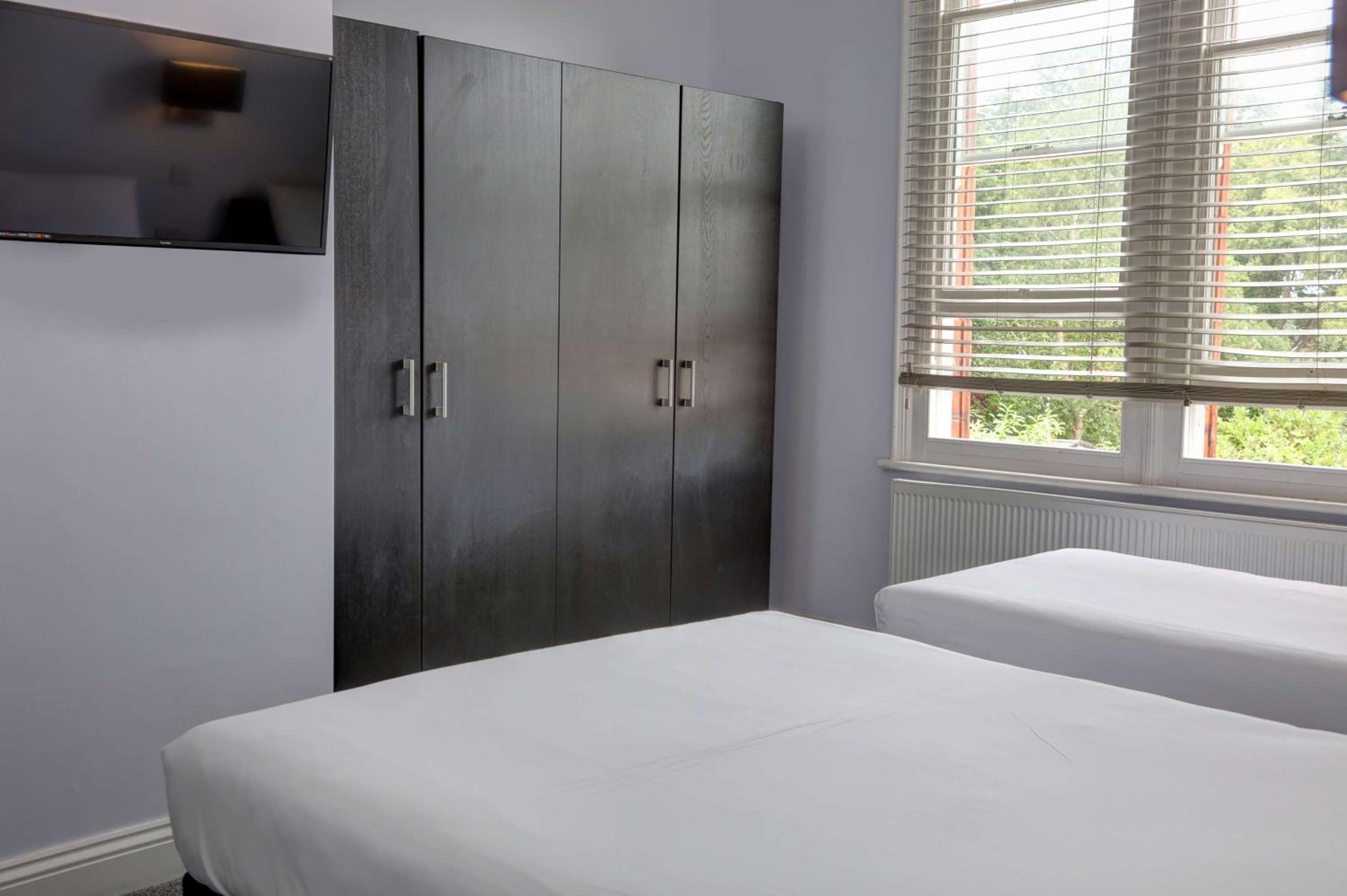 Executive Triple Room - Non-Smoking