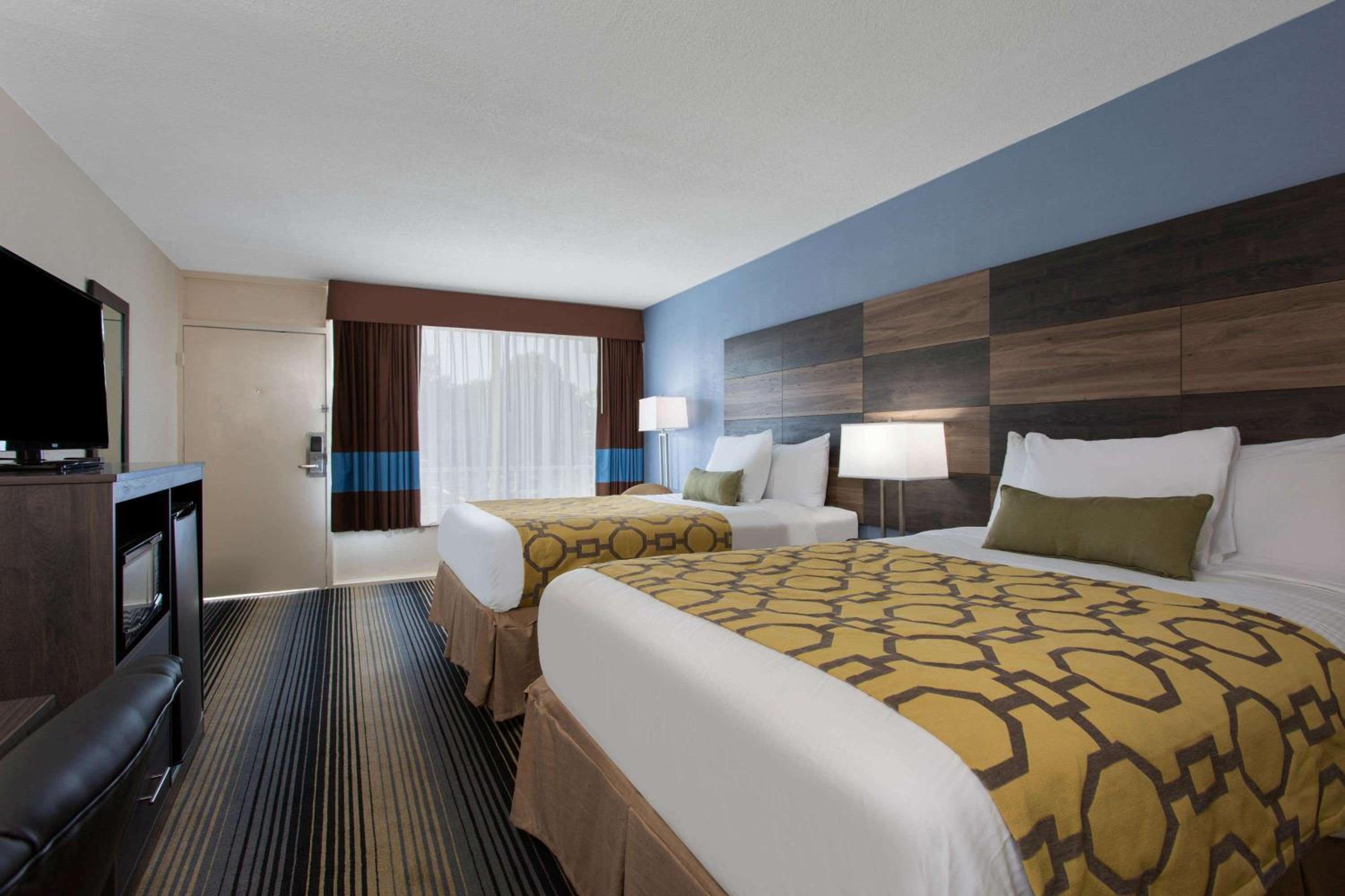 Double Room with Two Double Beds - Non-Smoking photo 1
