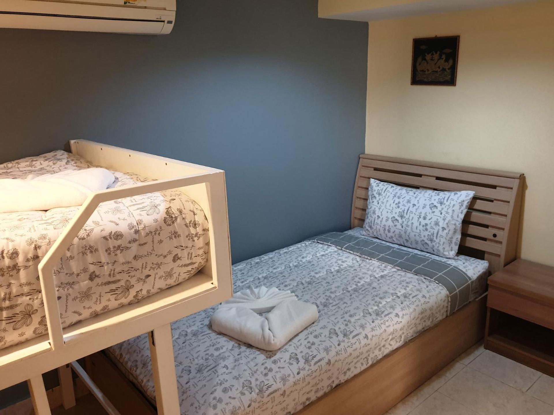 Family Room photo 3